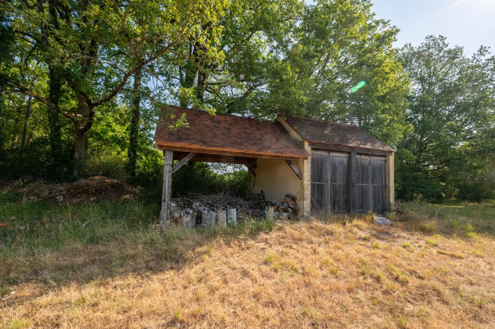 Expansive 6-Bedroom Farmhouse with Garden and Terrace in Gourdon, France - View image 34 of 35