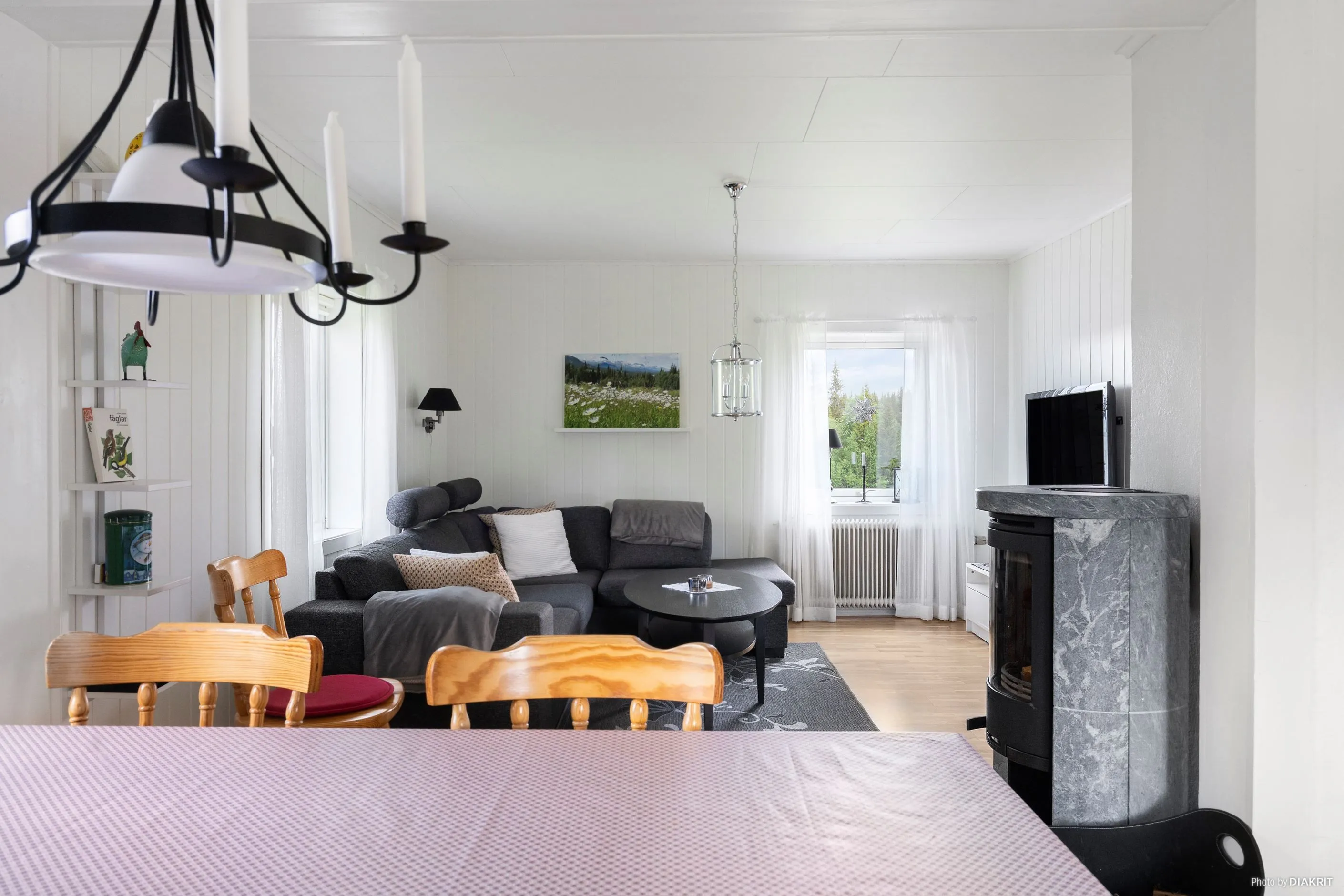 1940s Villa with Expansive Lot in Tärnaby's Scenic Surroundings - View image 10 of 46