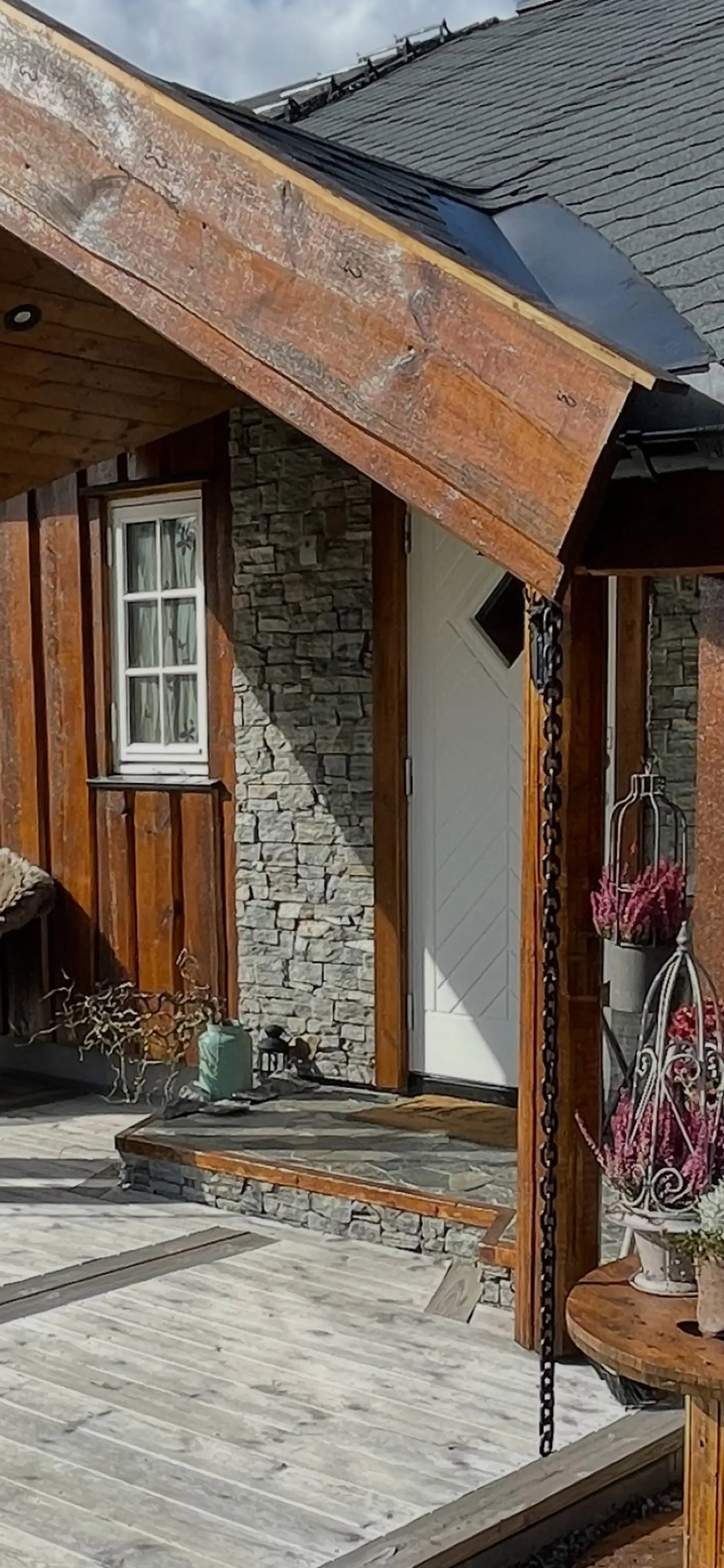 Modern 5-Bedroom Cabin with Sauna and Spacious Terraces in Tuddal, Norway - View image 7 of 35