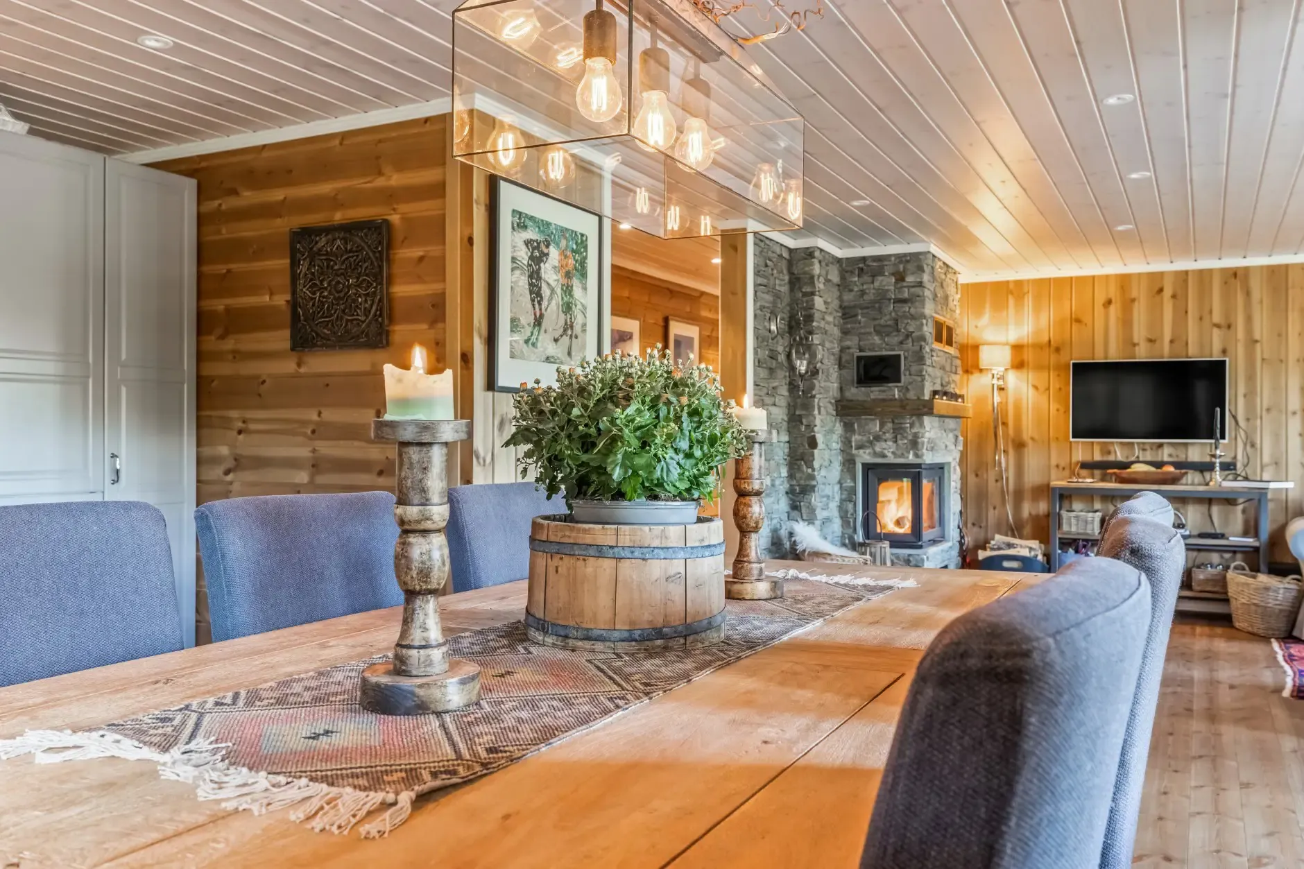 Modern 5-Bedroom Cabin with Sauna and Spacious Terraces in Tuddal, Norway - View image 13 of 35