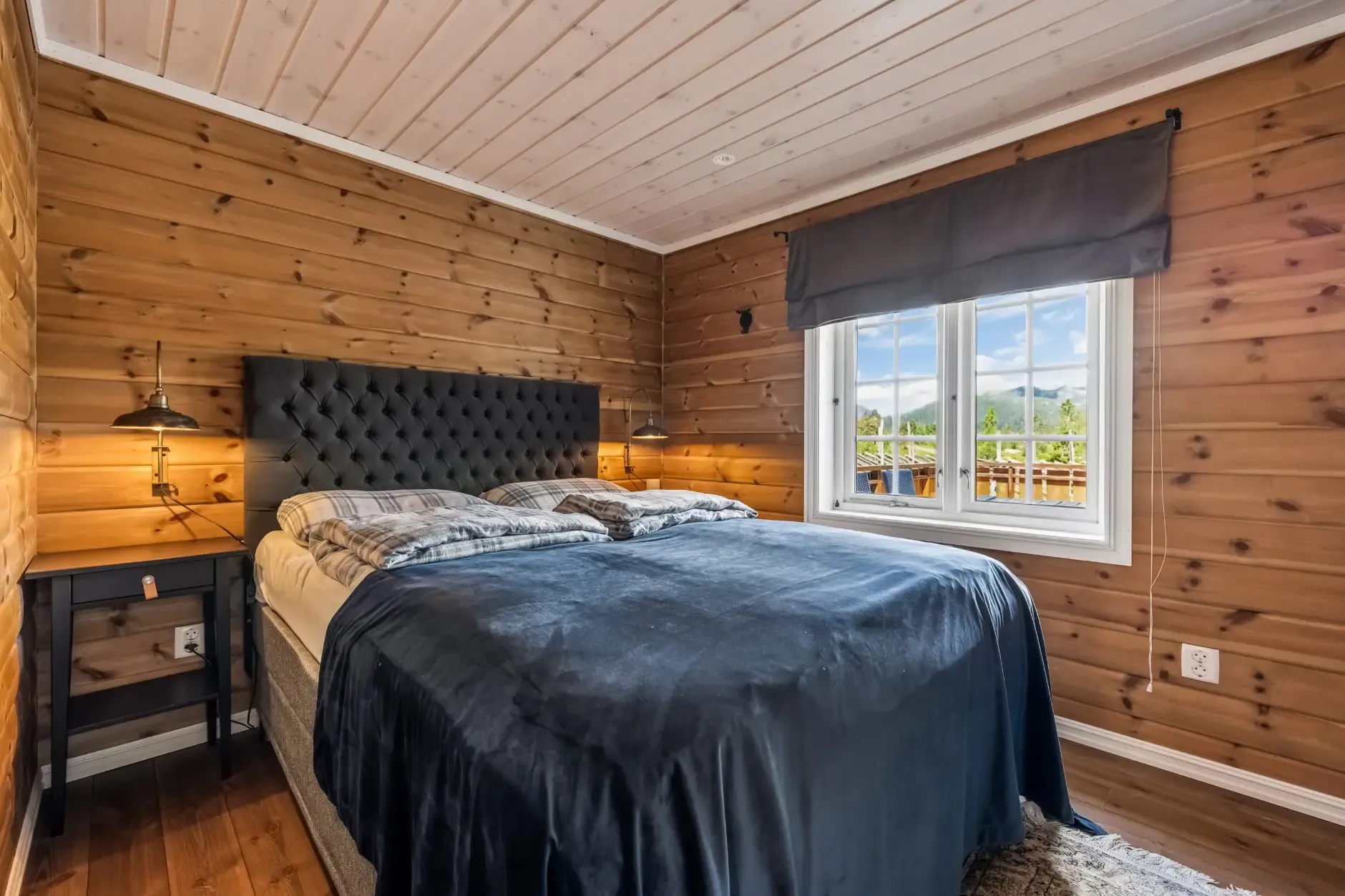 Modern 5-Bedroom Cabin with Sauna and Spacious Terraces in Tuddal, Norway - View image 23 of 35
