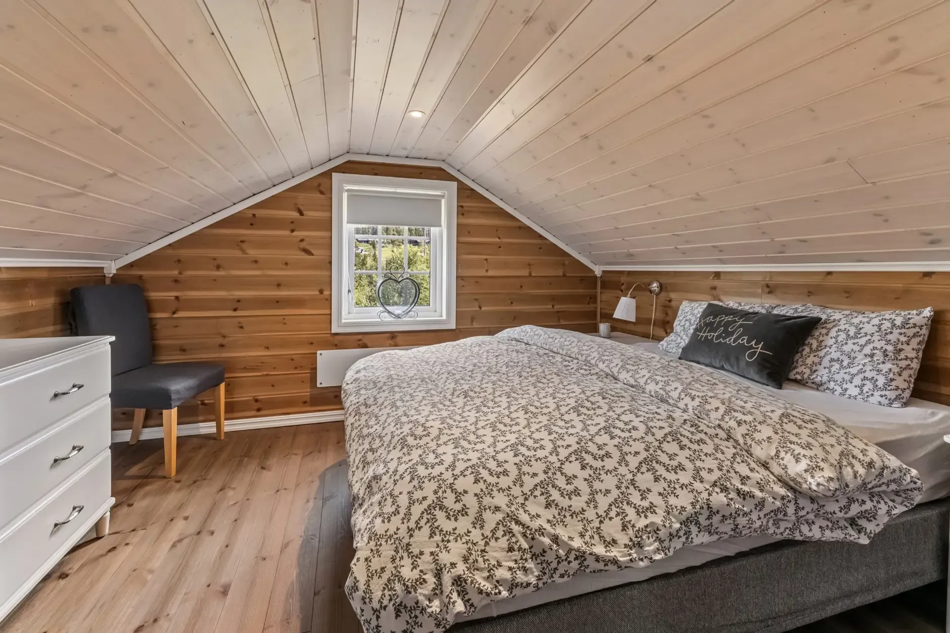 Modern 5-Bedroom Cabin with Sauna and Spacious Terraces in Tuddal, Norway - View image 28 of 35