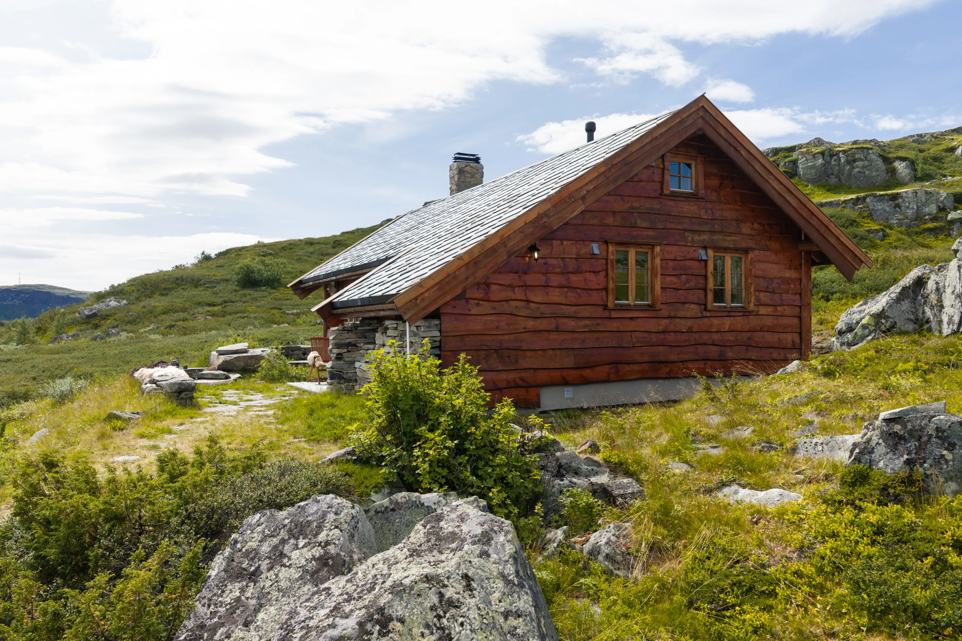 1990s Norwegian Cabin with Panoramic Views and Terrace in Ustaoset - View image 34 of 41