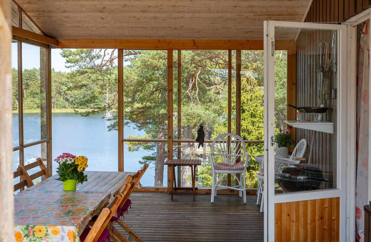 1970s Swedish Island House with Expansive Garden and Terrace - View image 9 of 48
