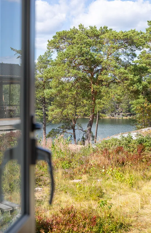 1970s Swedish Island House with Expansive Garden and Terrace - View image 32 of 48