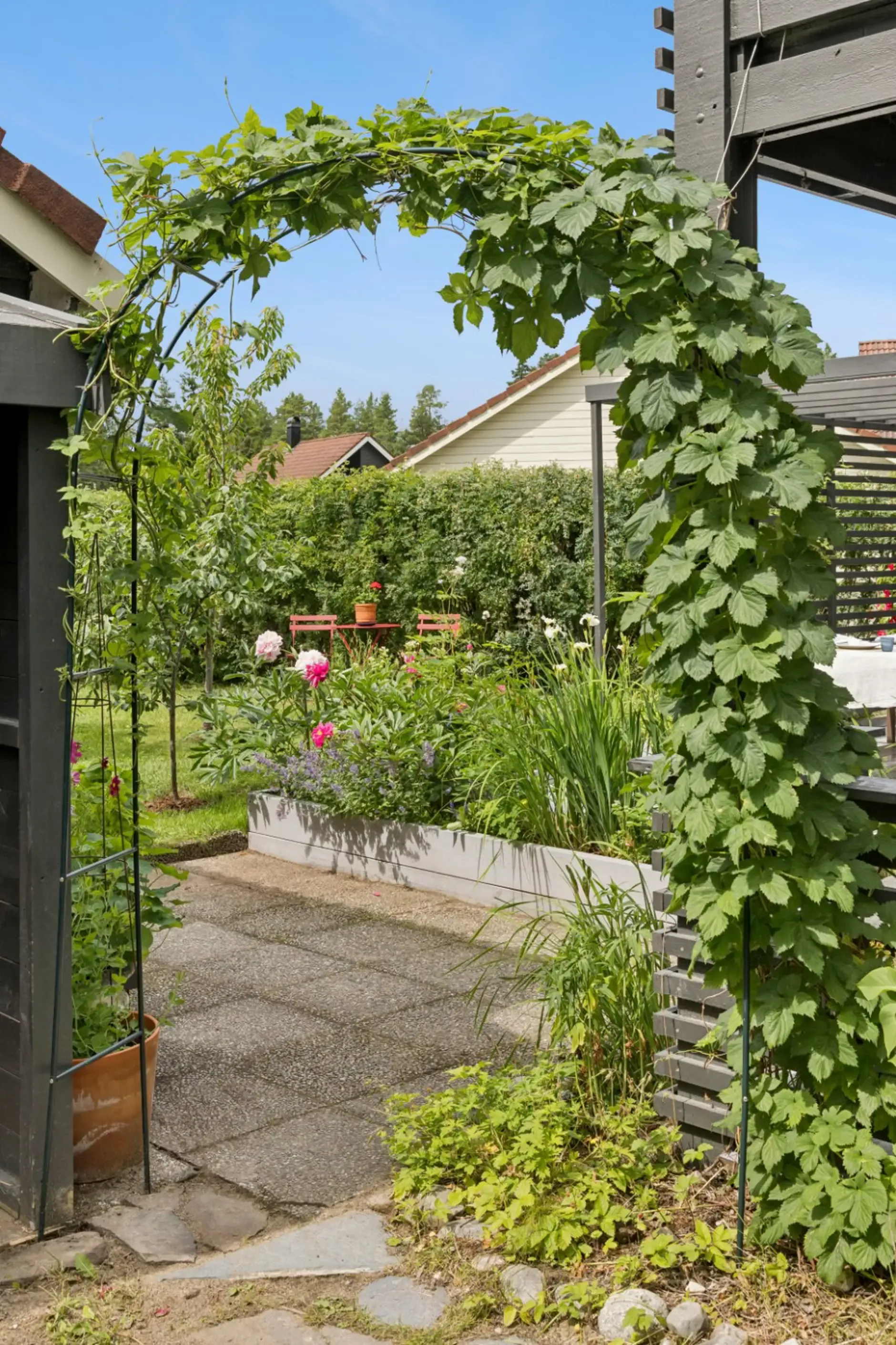 Romslig enebolig med 4 soverom og stor tomt i Hønefoss, Norge - Image 3