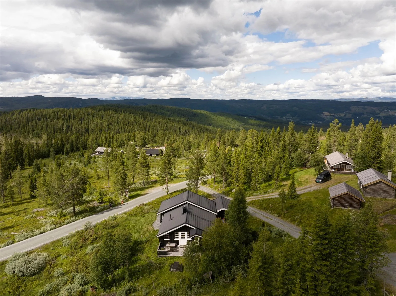 1965 Cabin in Viken: 4 Bedrooms, Ski Trails and Modern Upgrades - Image 3