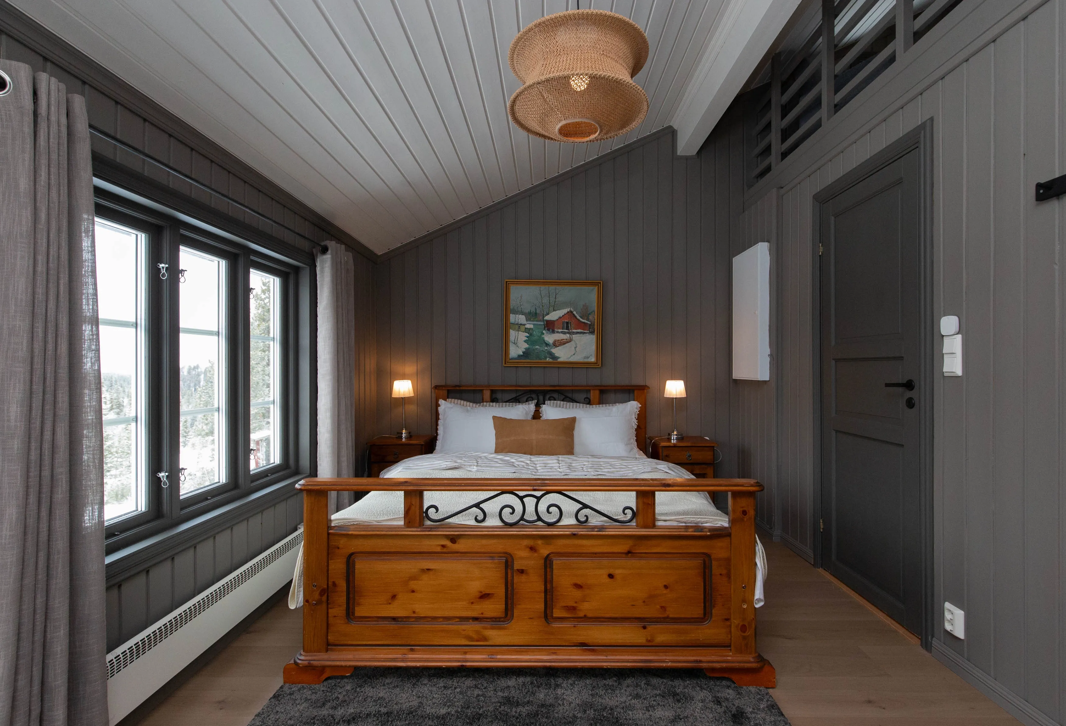 1965 Cabin in Viken: 4 Bedrooms, Ski Trails and Modern Upgrades - View image 17 of 28