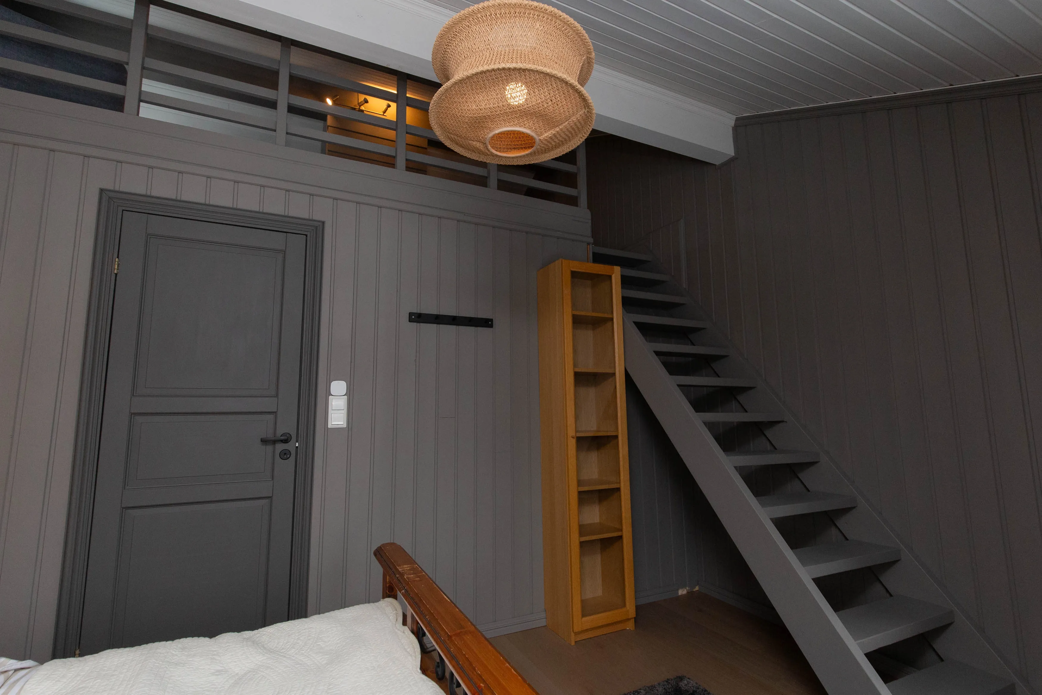 1965 Cabin in Viken: 4 Bedrooms, Ski Trails and Modern Upgrades - View image 19 of 28