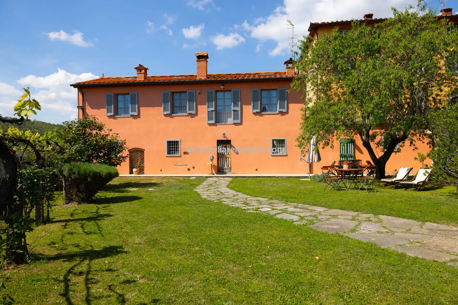 Restored Olive Mill with Garden and Olive Grove in Tuscany's Heartland - View image 13 of 50