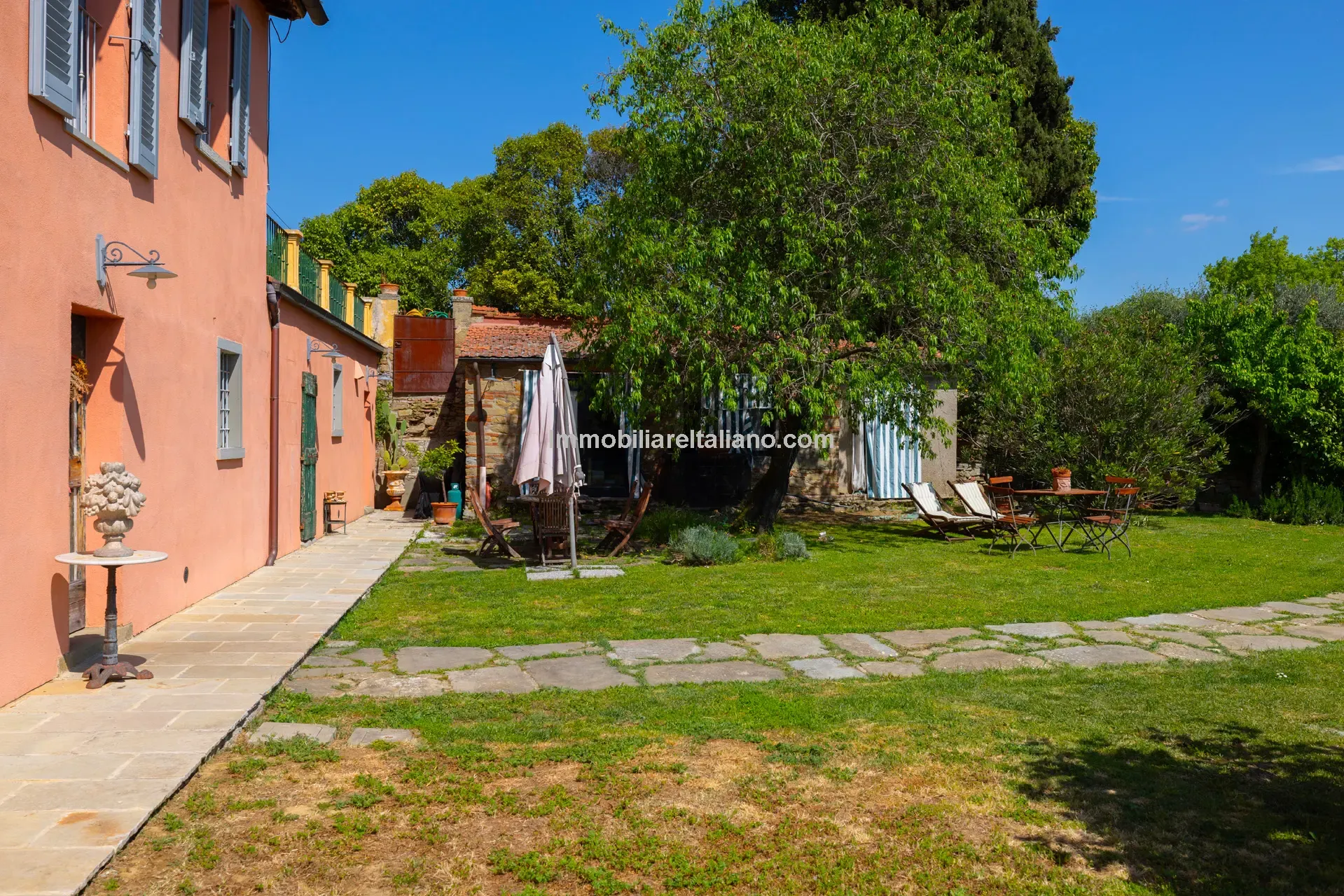 Restored Olive Mill with Garden and Olive Grove in Tuscany's Heartland - View image 16 of 50