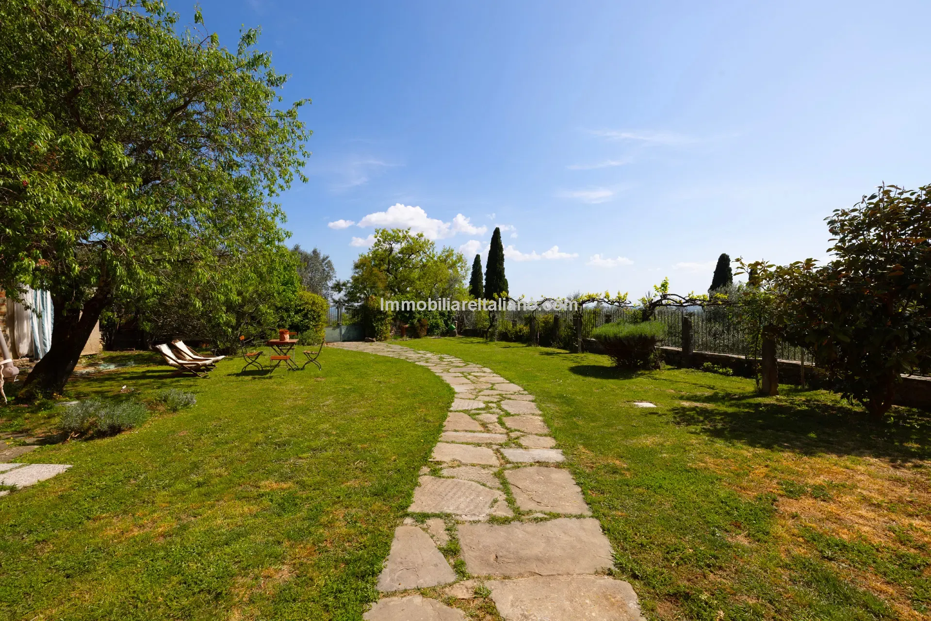 Restored Olive Mill with Garden and Olive Grove in Tuscany's Heartland - View image 18 of 50