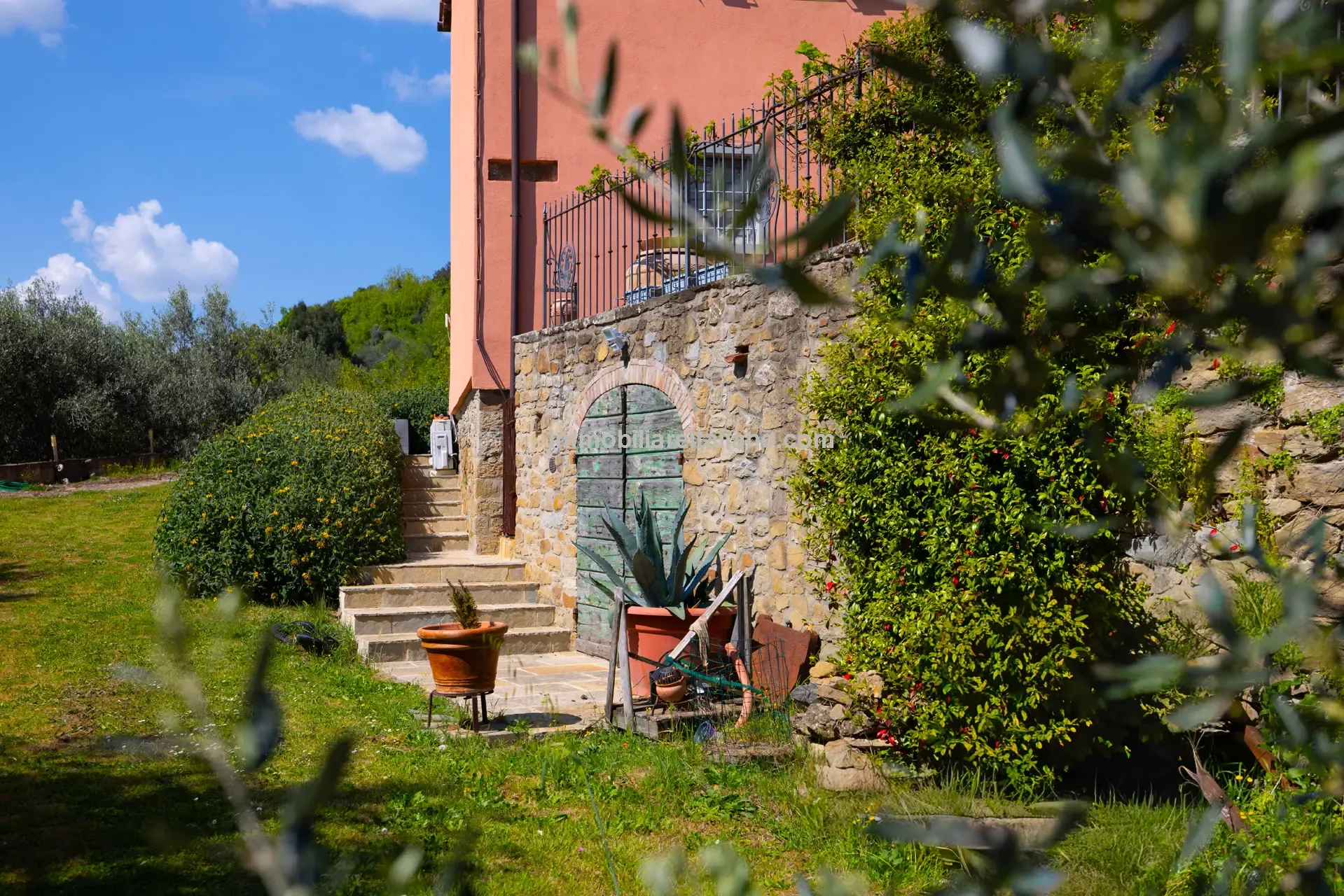Restored Olive Mill with Garden and Olive Grove in Tuscany's Heartland - View image 20 of 50