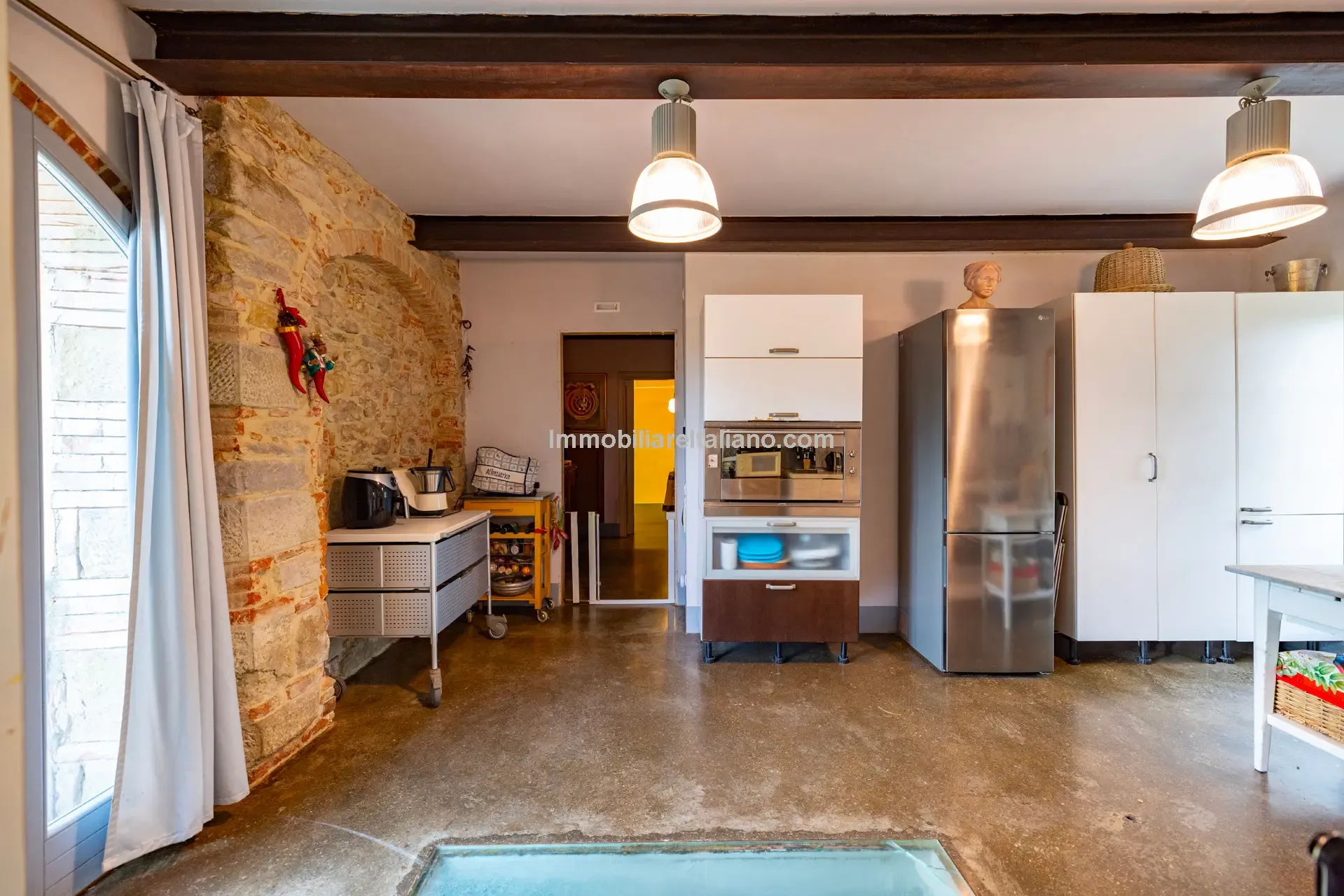 Restored Olive Mill with Garden and Olive Grove in Tuscany's Heartland - View image 35 of 50