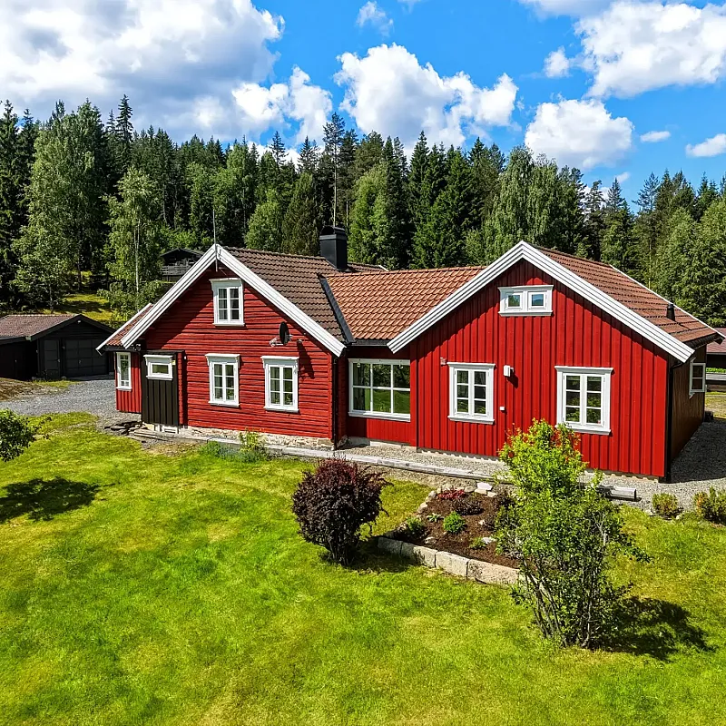 Historic 1850s Norwegian House with Expansive Garden Near Kongsberg