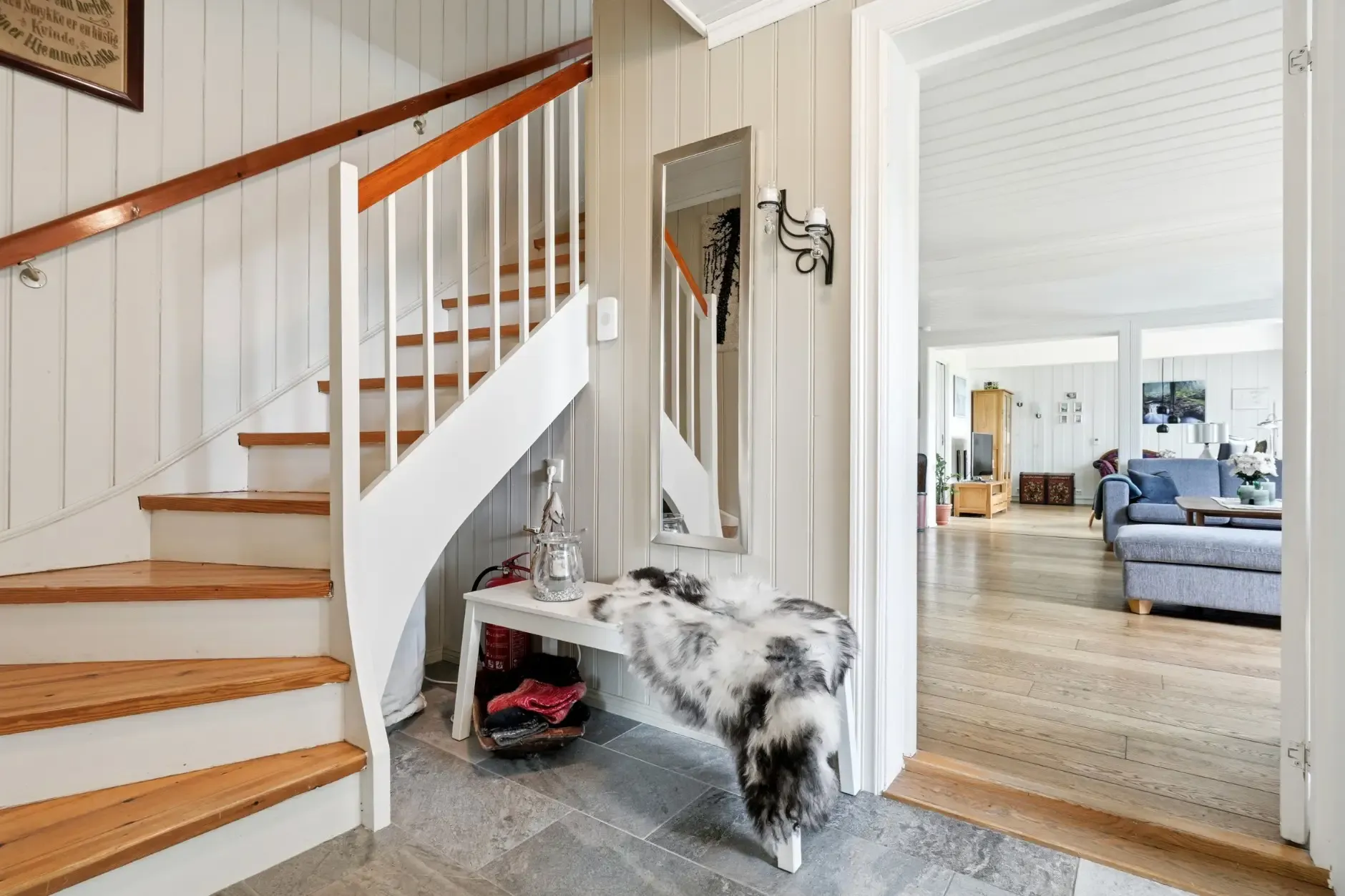 Historic 1850s Norwegian House with Expansive Garden Near Kongsberg - View image 11 of 66