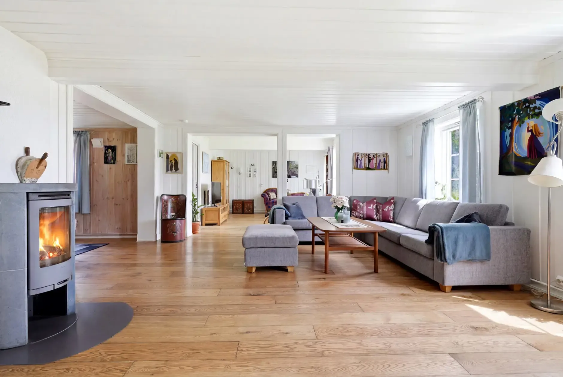 Historic 1850s Norwegian House with Expansive Garden Near Kongsberg - View image 12 of 66