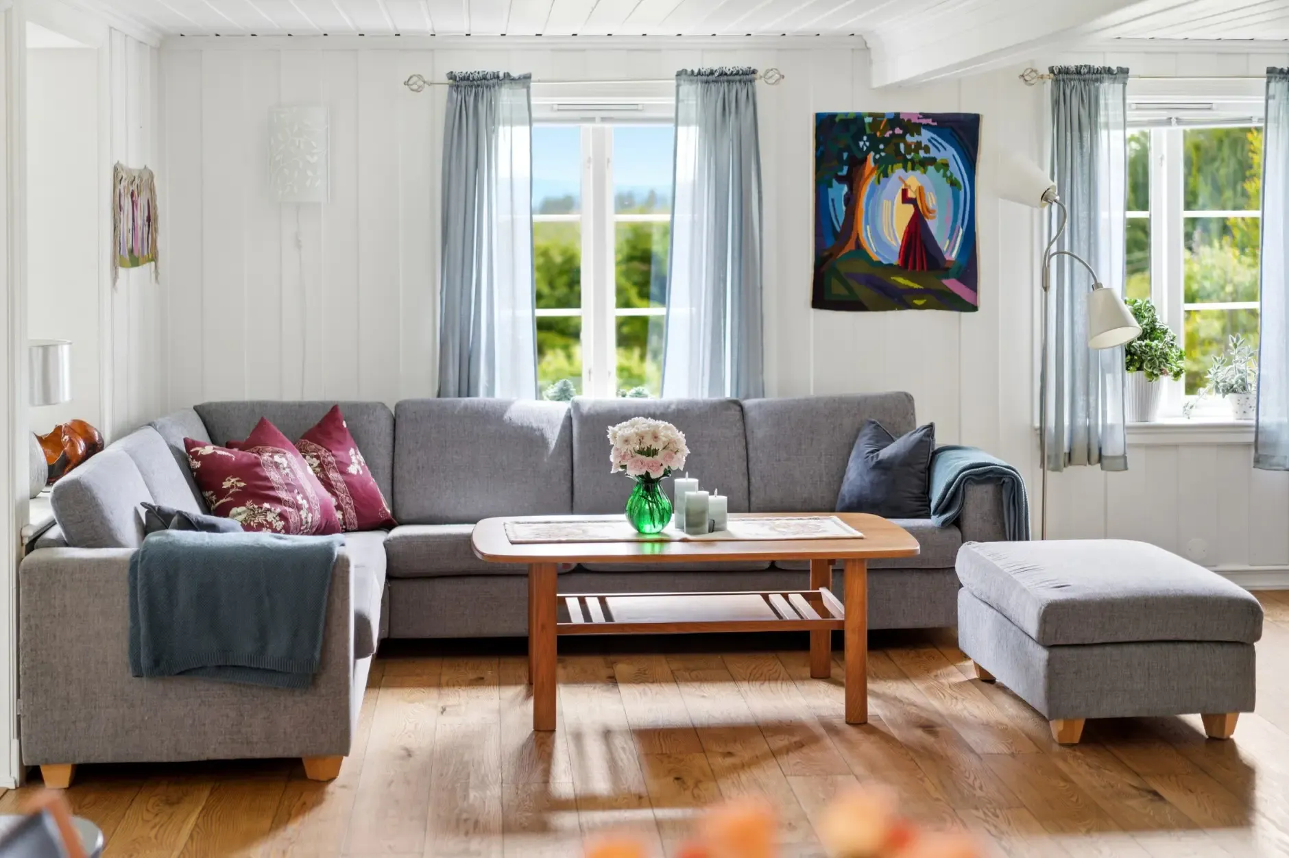 Historic 1850s Norwegian House with Expansive Garden Near Kongsberg - View image 16 of 66