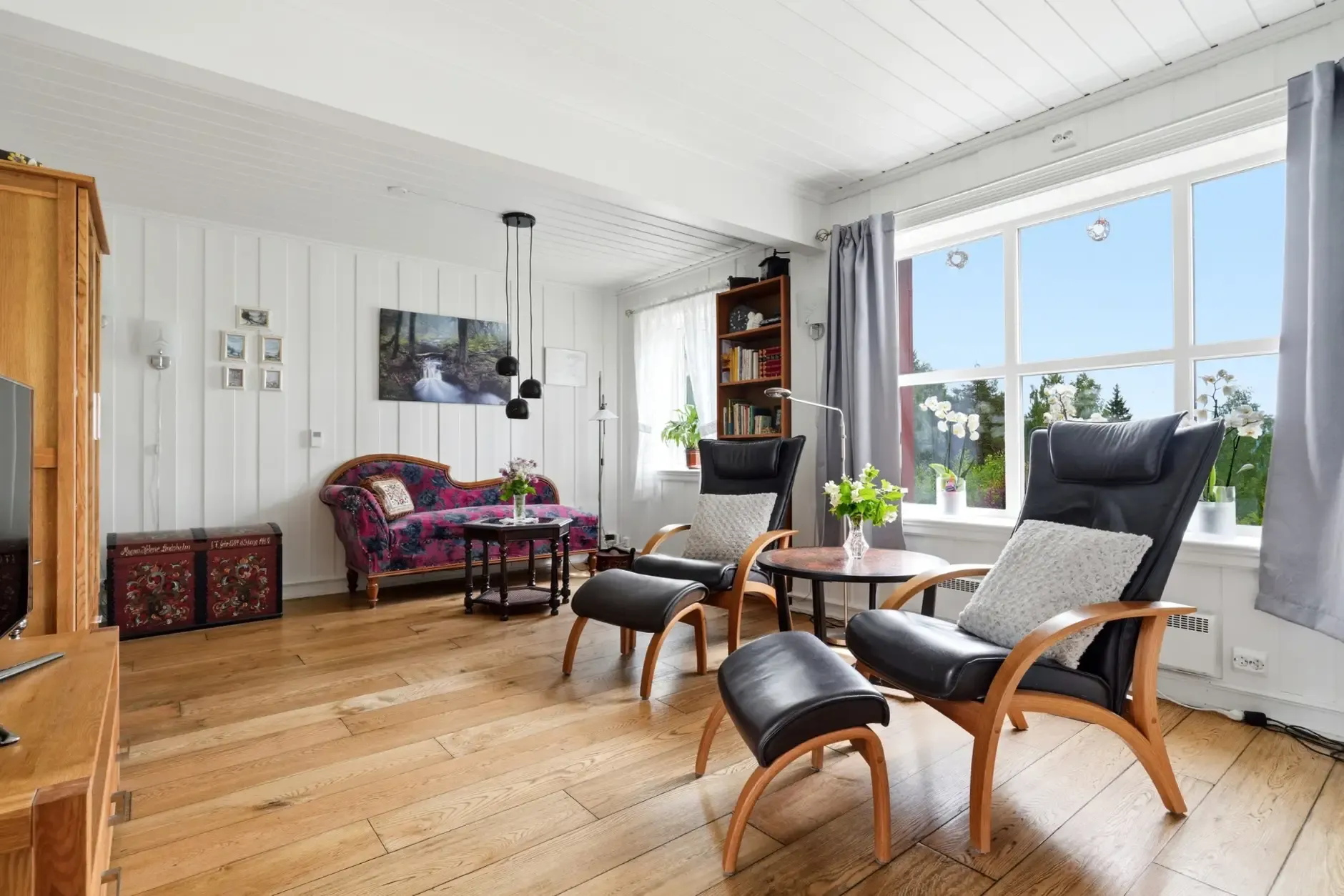 Historic 1850s Norwegian House with Expansive Garden Near Kongsberg - View image 18 of 66