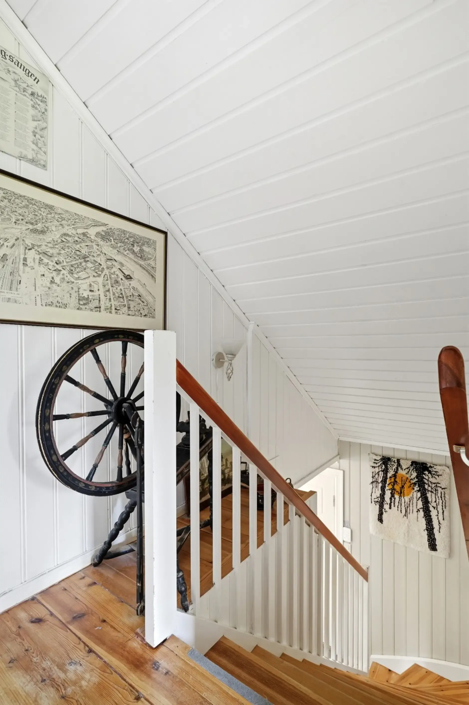 Historic 1850s Norwegian House with Expansive Garden Near Kongsberg - View image 34 of 66