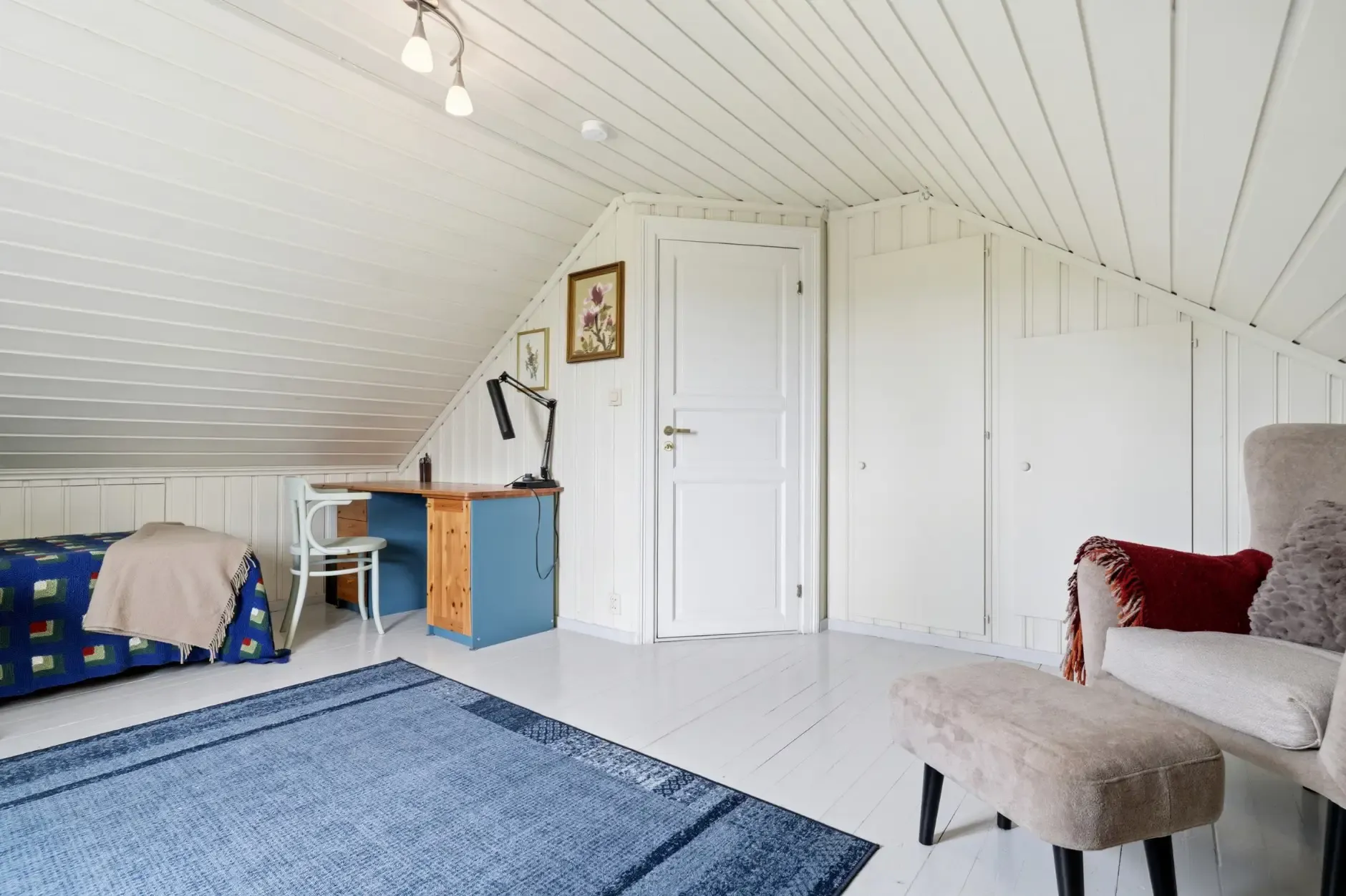 Historic 1850s Norwegian House with Expansive Garden Near Kongsberg - View image 35 of 66