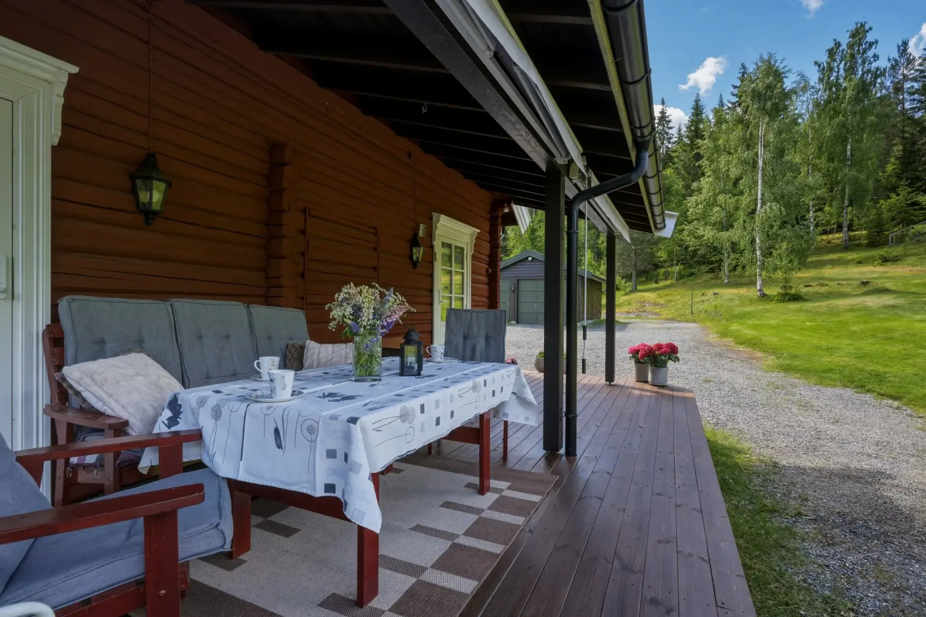 Historic 1850s Norwegian House with Expansive Garden Near Kongsberg - View image 42 of 66