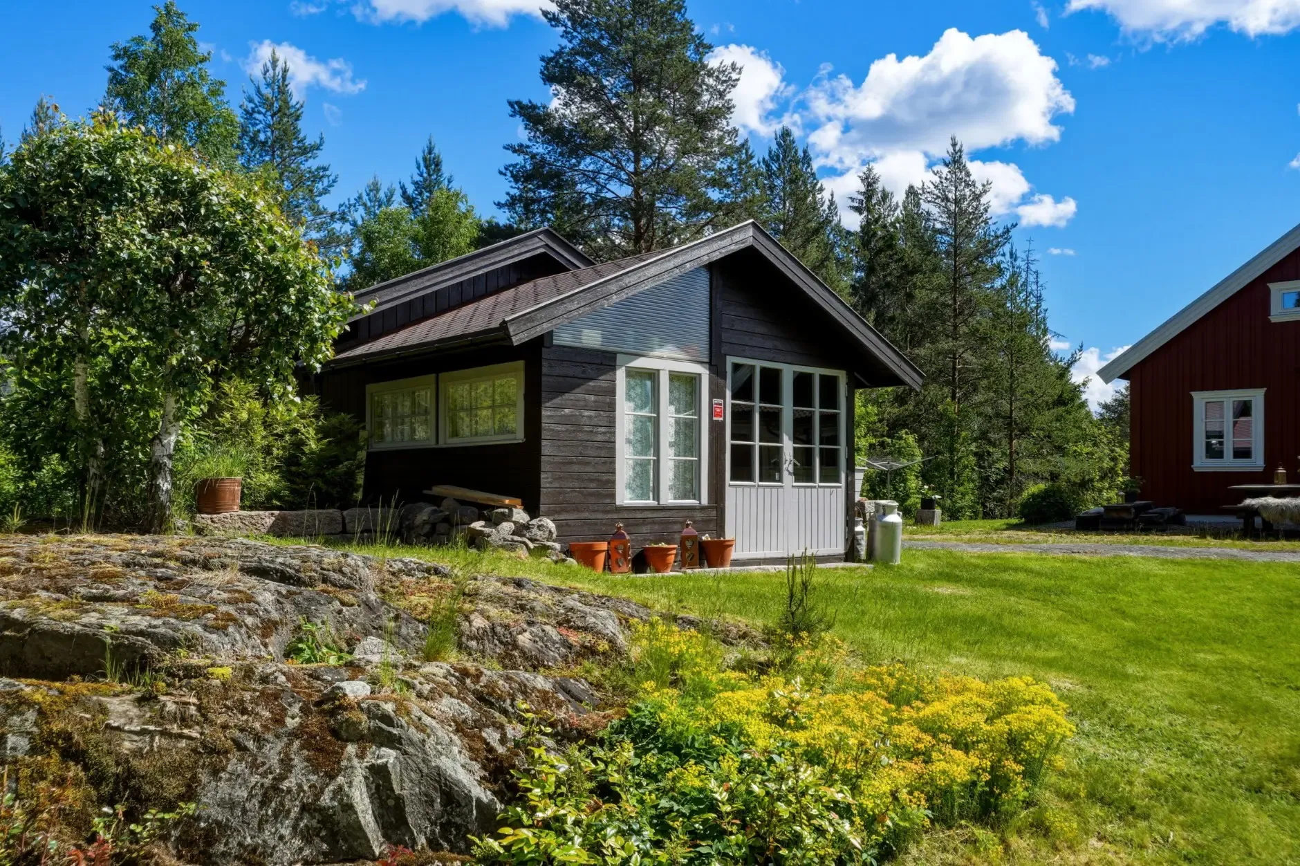 Historic 1850s Norwegian House with Expansive Garden Near Kongsberg - View image 48 of 66