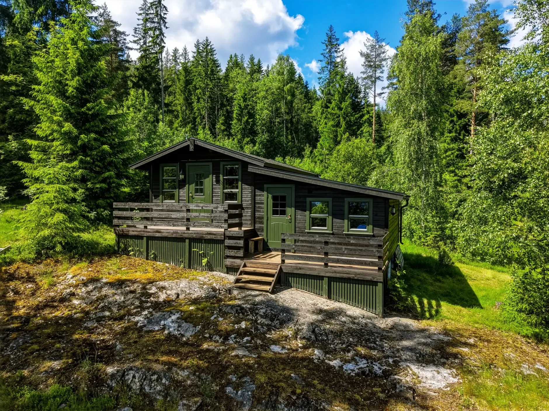 Historic 1850s Norwegian House with Expansive Garden Near Kongsberg - View image 53 of 66