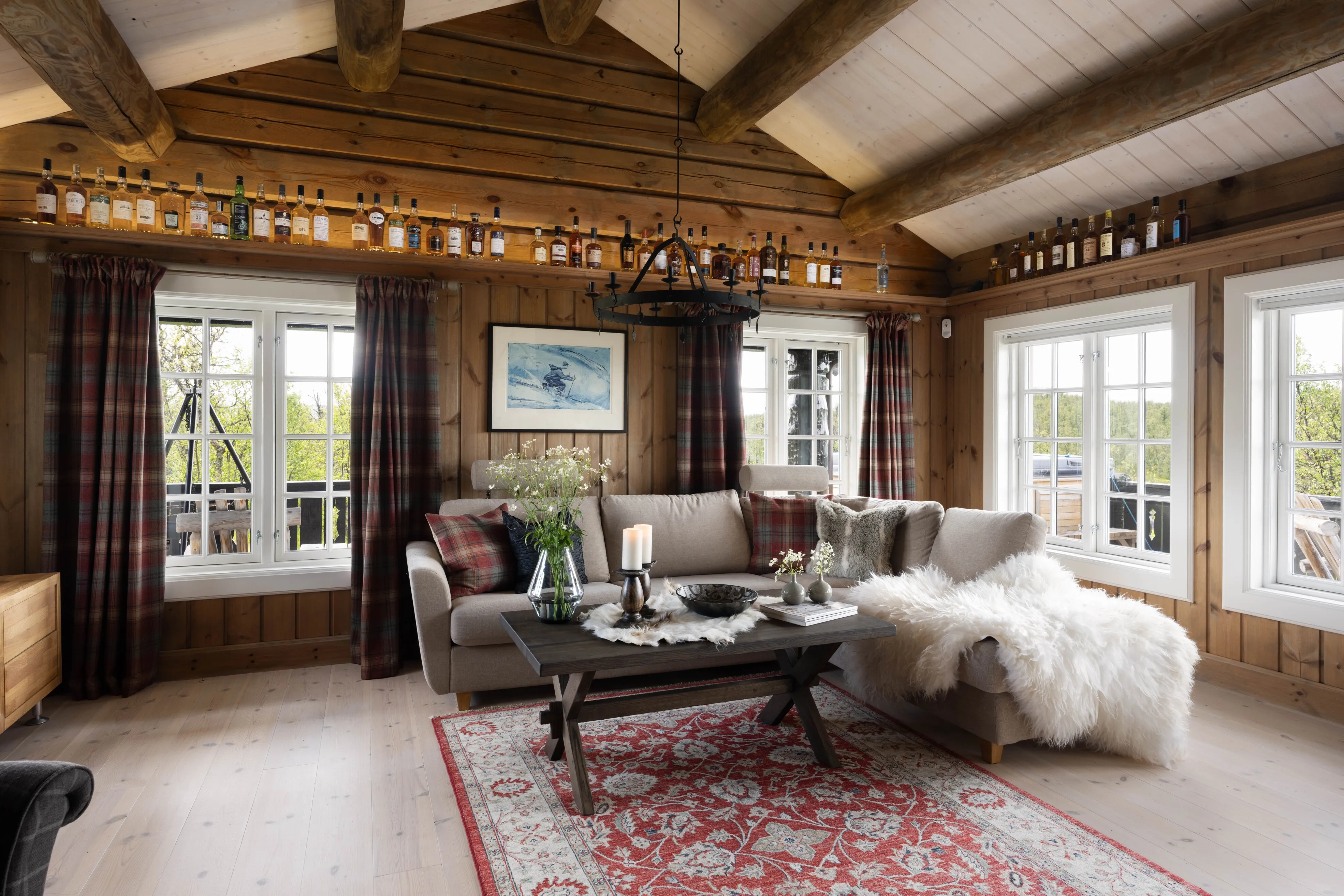 Contemporary 4-Bedroom Cabin in Geilo with Sauna and Scenic Terrace - Image 2