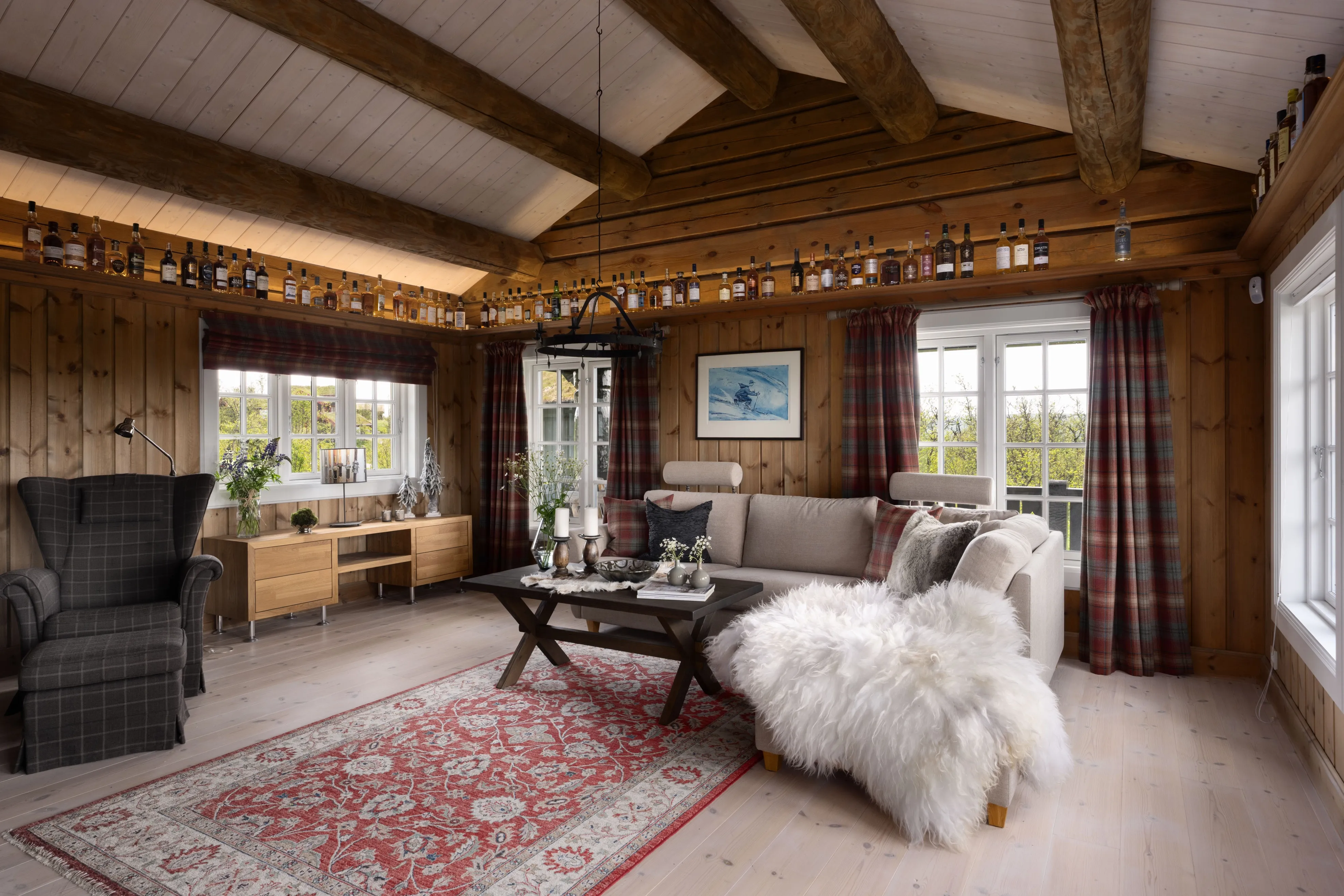 Contemporary 4-Bedroom Cabin in Geilo with Sauna and Scenic Terrace - View image 9 of 41