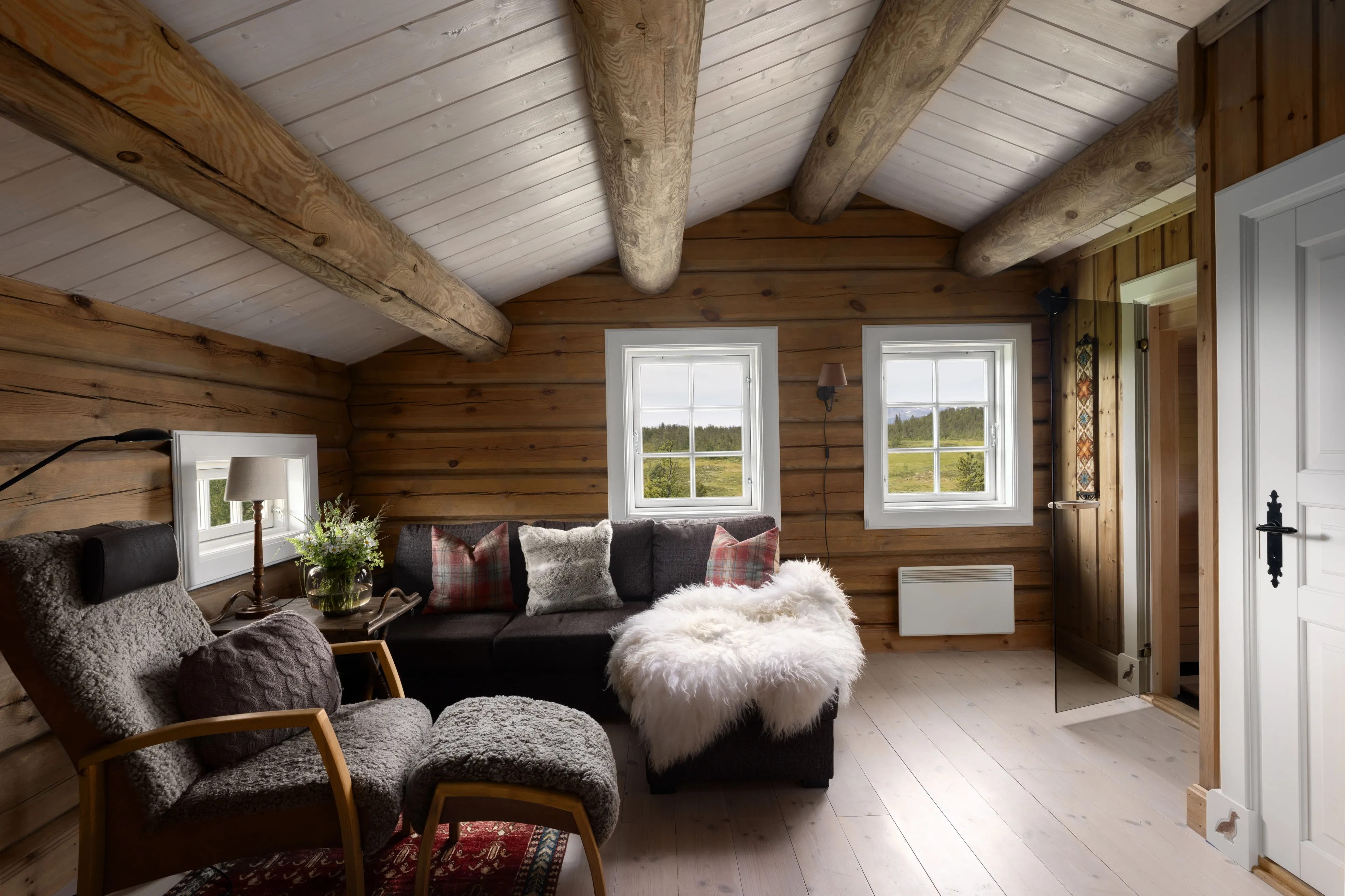 Contemporary 4-Bedroom Cabin in Geilo with Sauna and Scenic Terrace - View image 20 of 41
