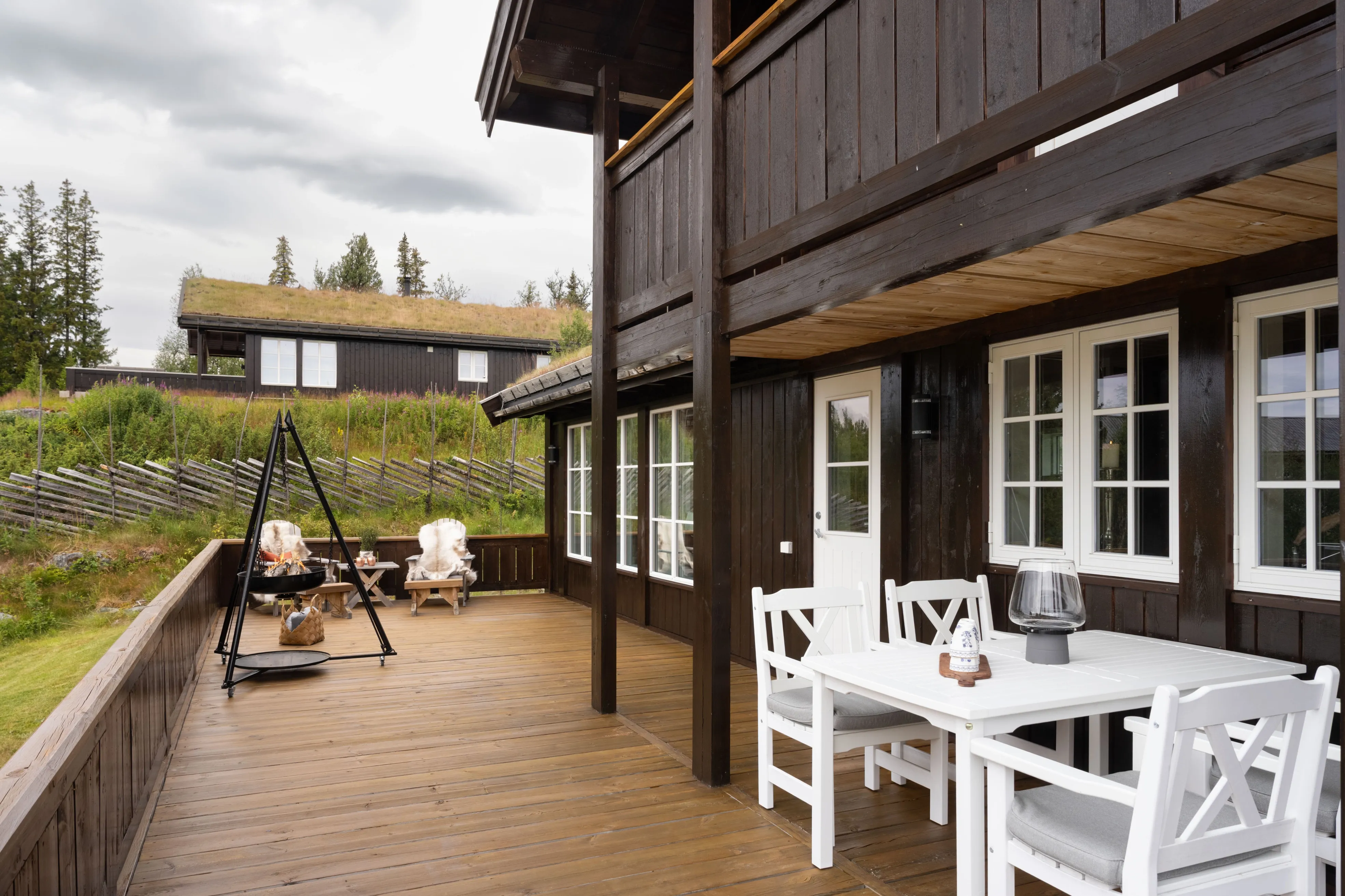 Contemporary 4-Bedroom Family Home in Gol, Norway with Expansive Outdoor Space - Image 4