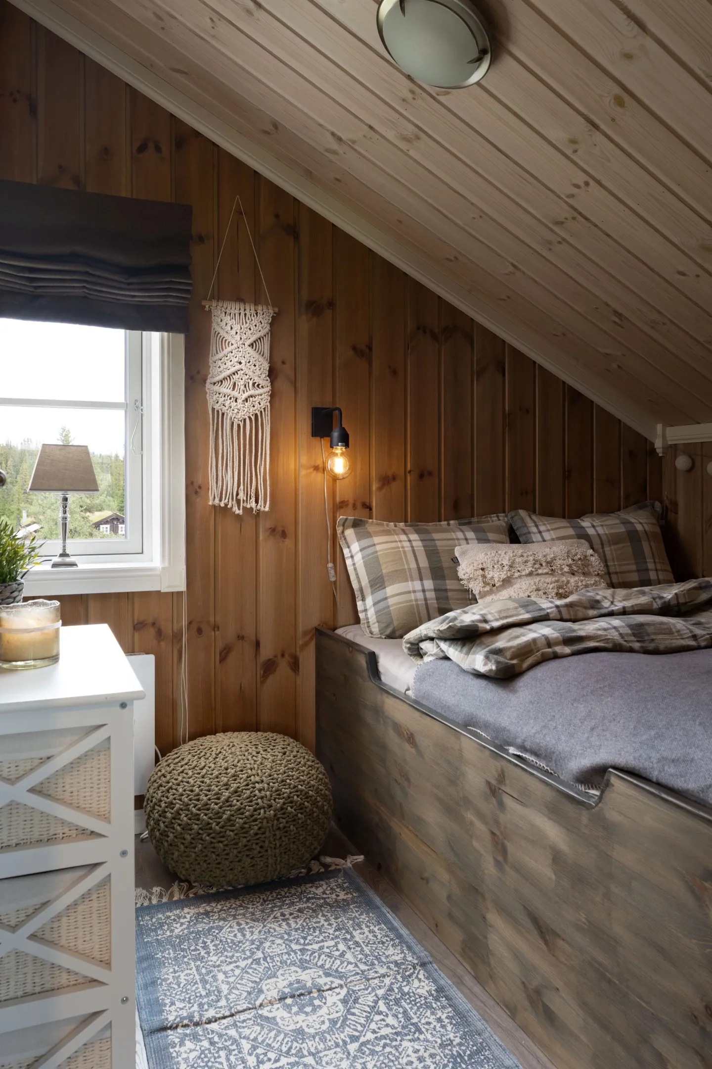 Contemporary 4-Bedroom Family Home in Gol, Norway with Expansive Outdoor Space - View image 28 of 51