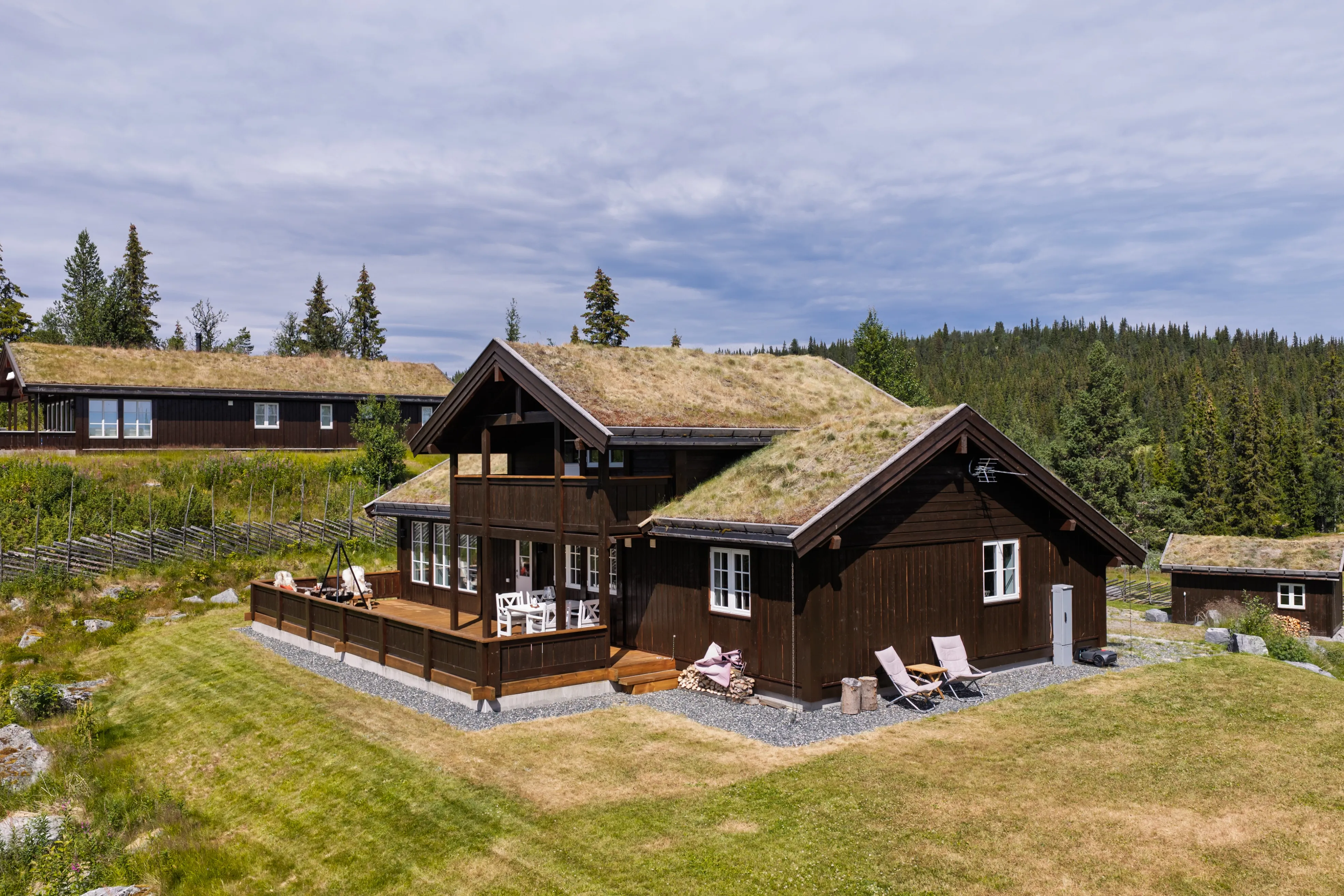 Contemporary 4-Bedroom Family Home in Gol, Norway with Expansive Outdoor Space - View image 33 of 51