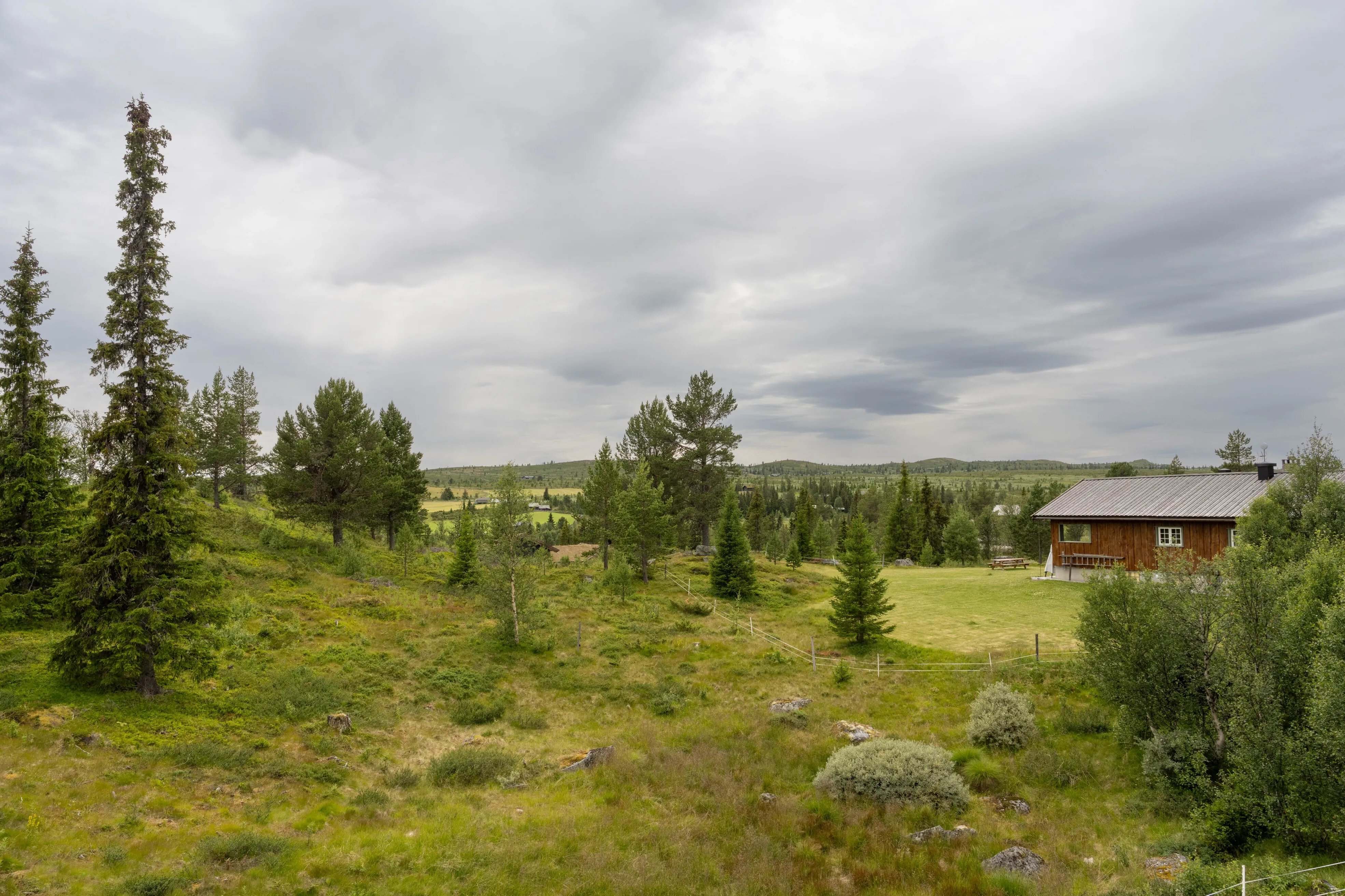 Contemporary 4-Bedroom Family Home in Gol, Norway with Expansive Outdoor Space - View image 37 of 51