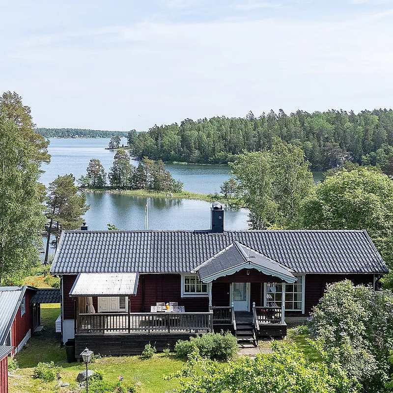 1950s Swedish House with Garden and Water Views in Rådmansö