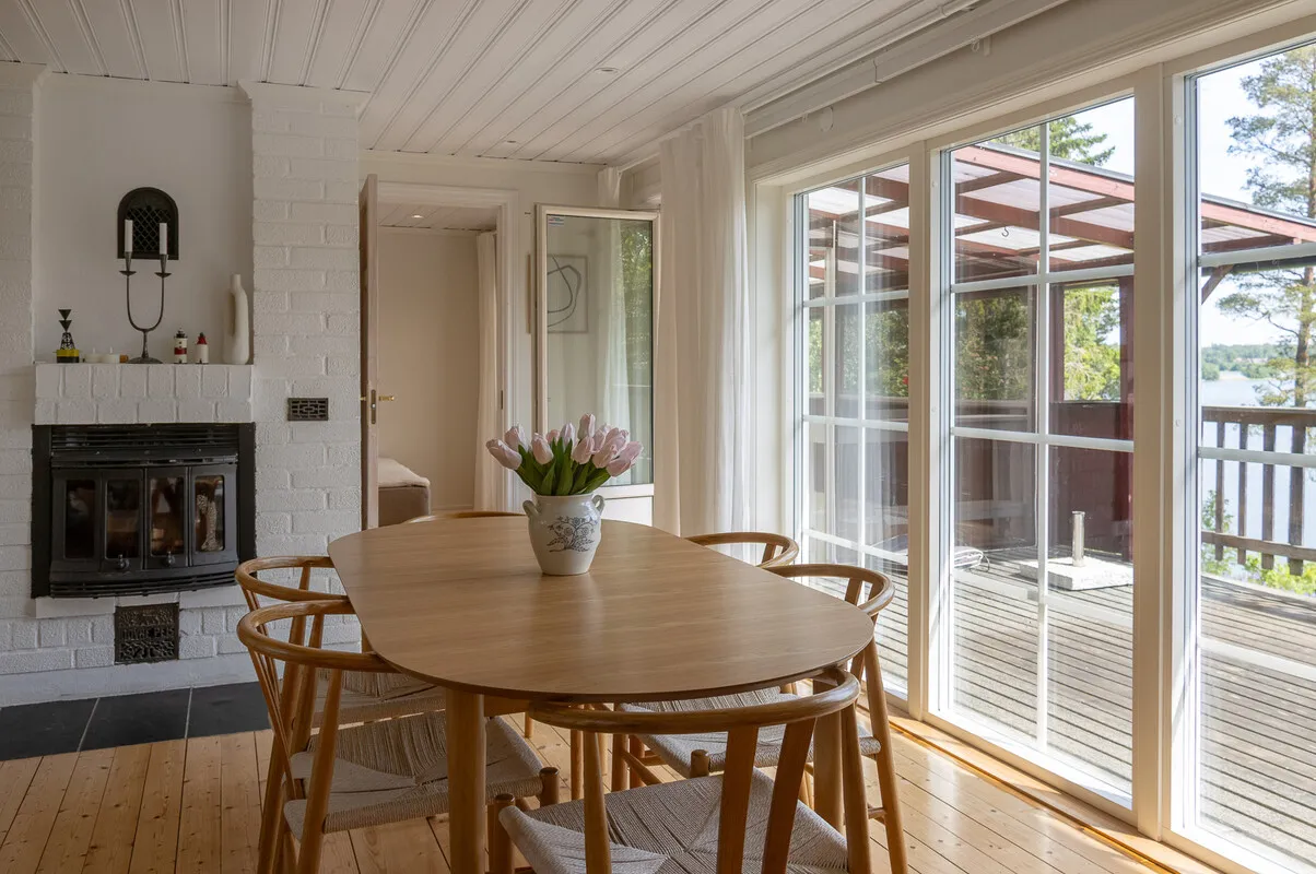 1950s Swedish House with Garden and Water Views in Rådmansö - View image 13 of 46