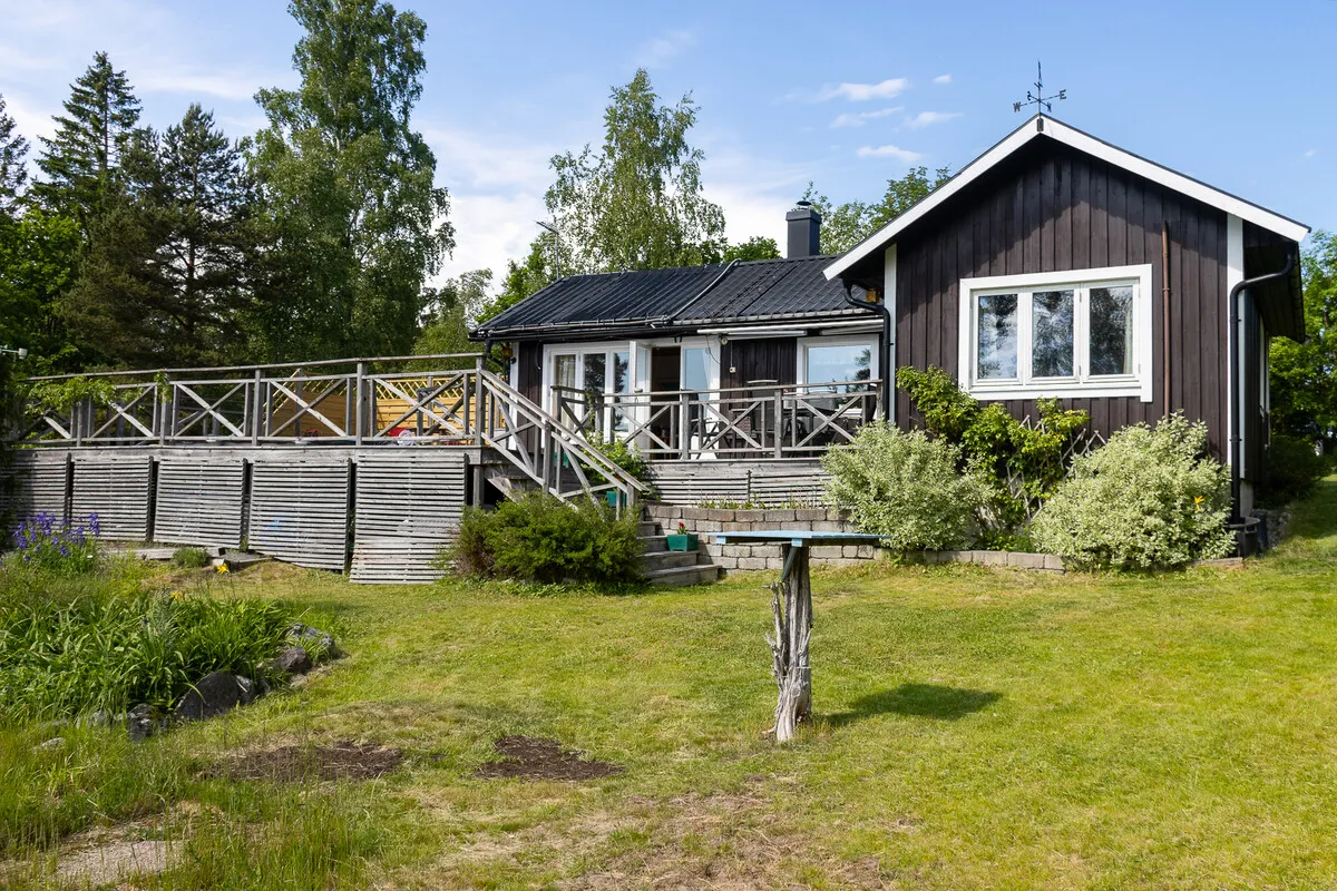 1960s Swedish Retreat with Pool and Terrace in Norrtälje - View image 6 of 31