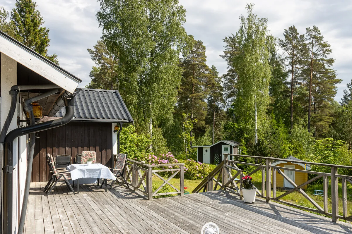 1960s Swedish Retreat with Pool and Terrace in Norrtälje - View image 16 of 31
