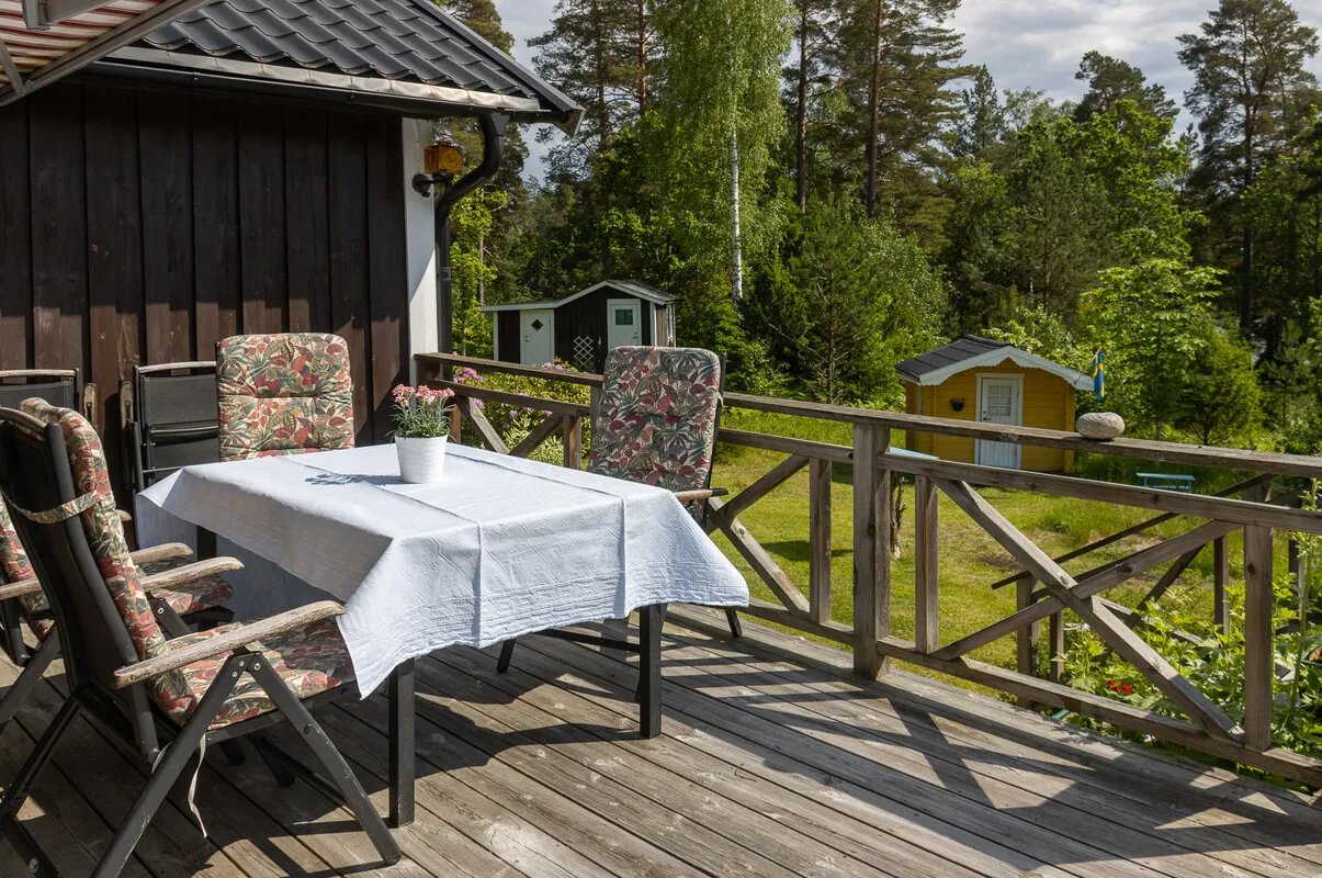 1960s Swedish Retreat with Pool and Terrace in Norrtälje - View image 17 of 31