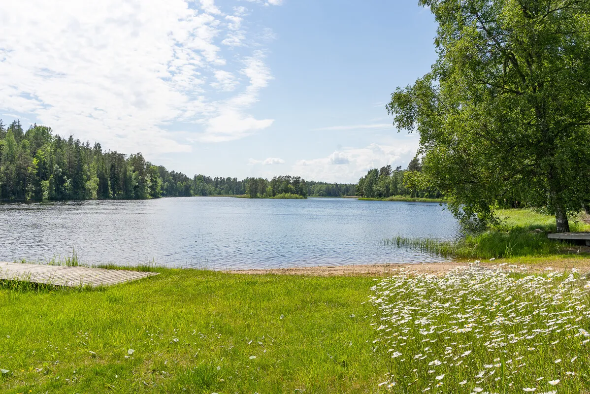 1960s Swedish Retreat with Pool and Terrace in Norrtälje - View image 27 of 31
