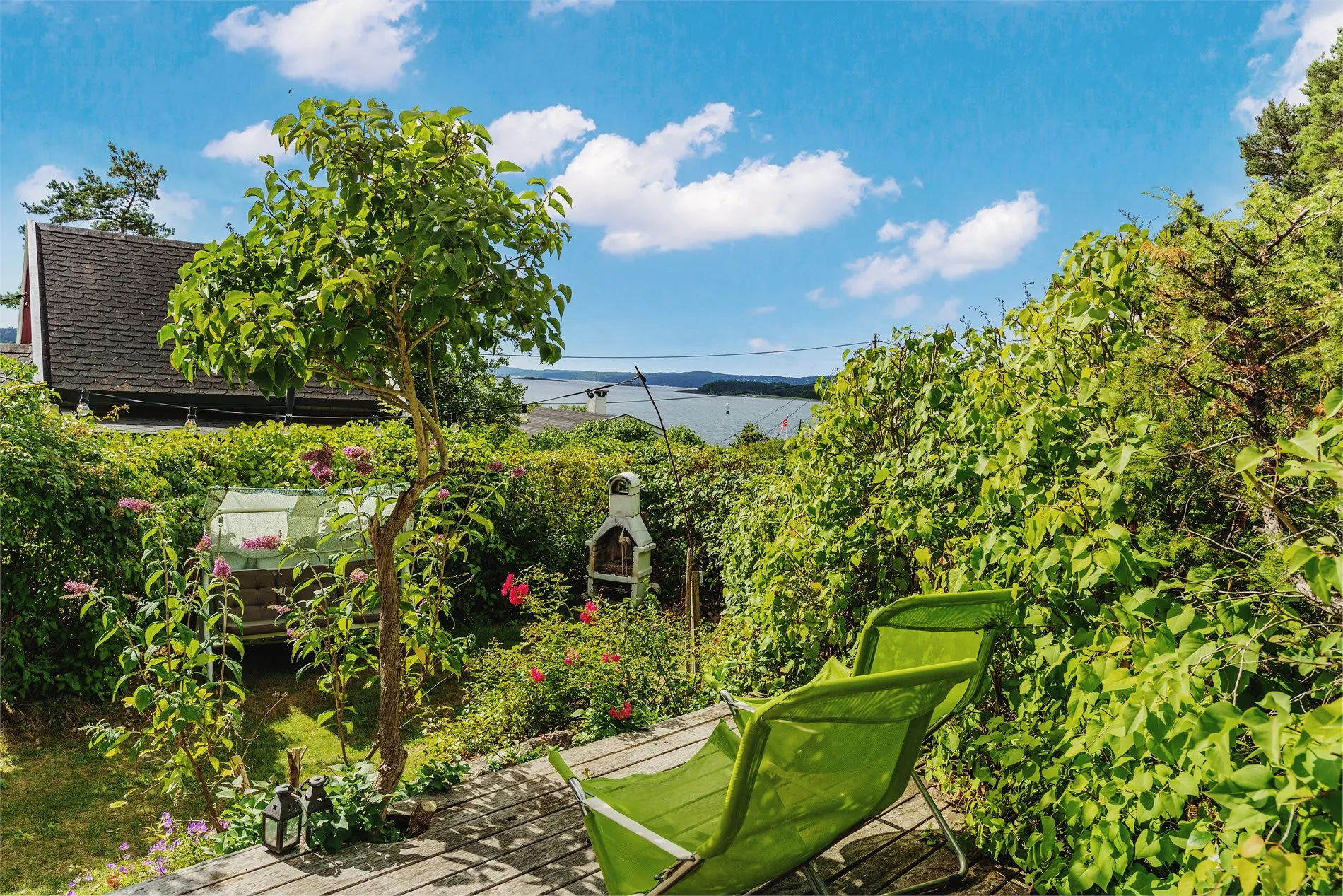 Rustic 1930s Cabin on Bleikøya with Expansive Gardens and Boat Mooring - View image 11 of 47