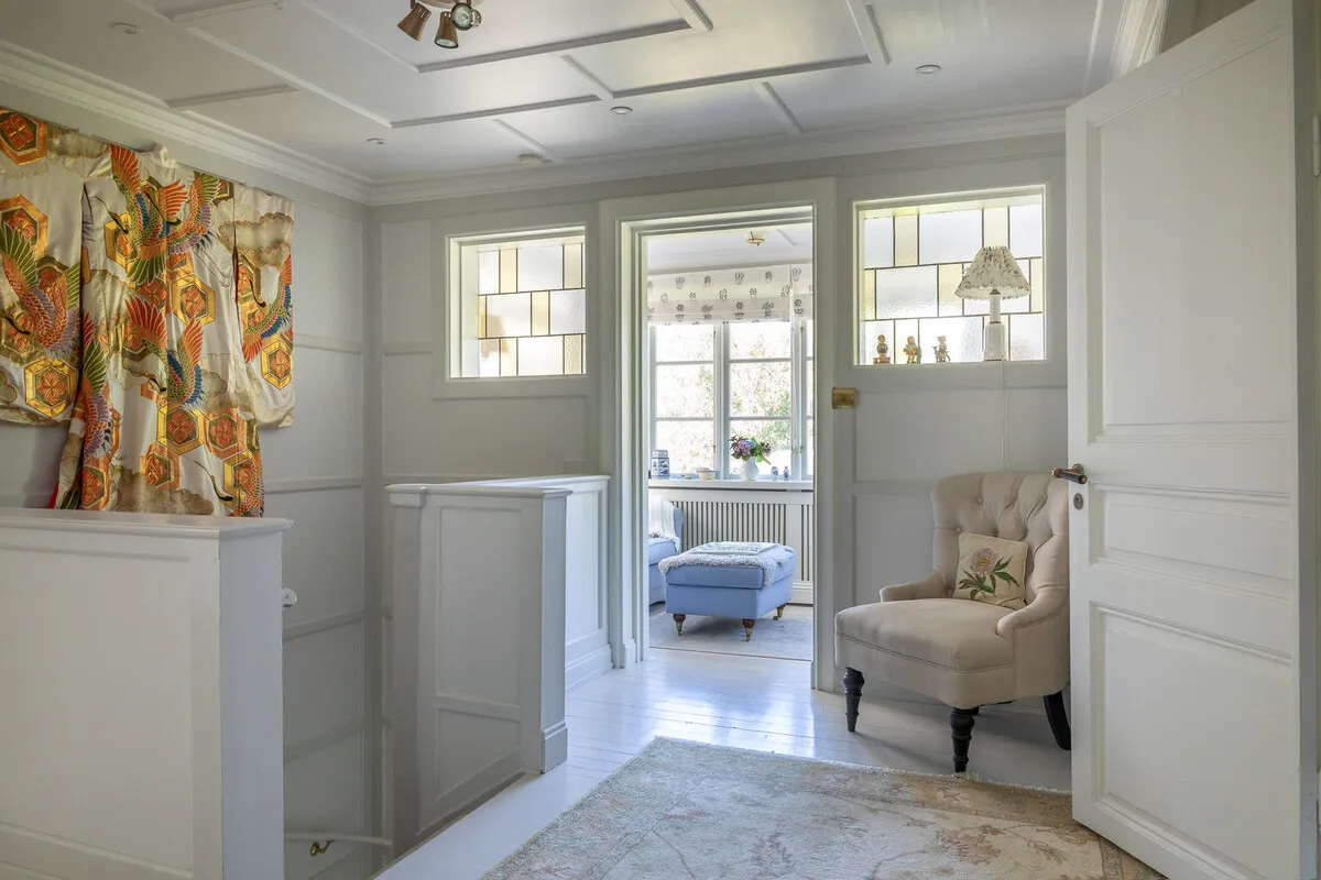 1909 Swedish Coastal House with Expansive Garden and 5 Bedrooms - View image 32 of 44
