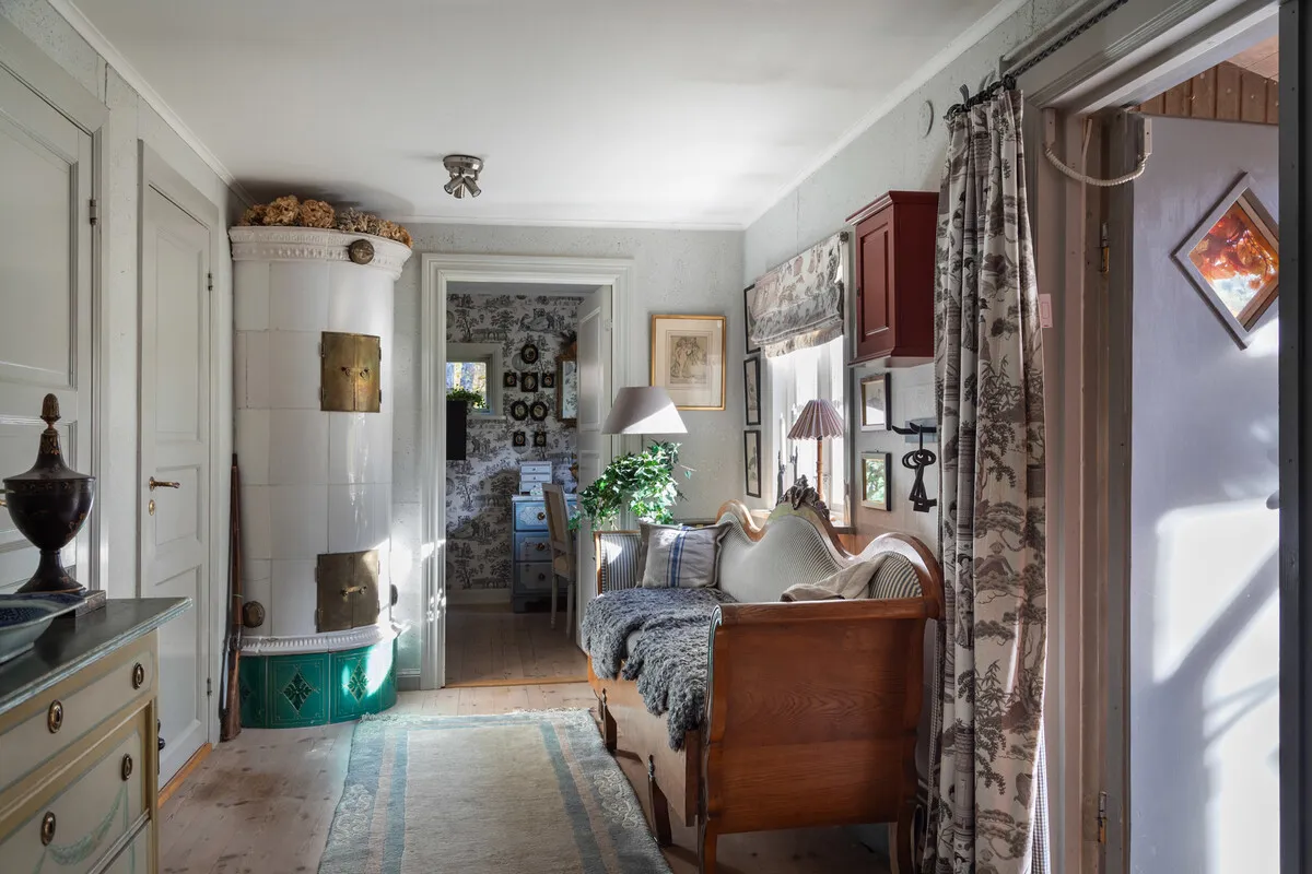 1907 Swedish Country House with Expansive Gardens and Lakeside Views - View image 33 of 67