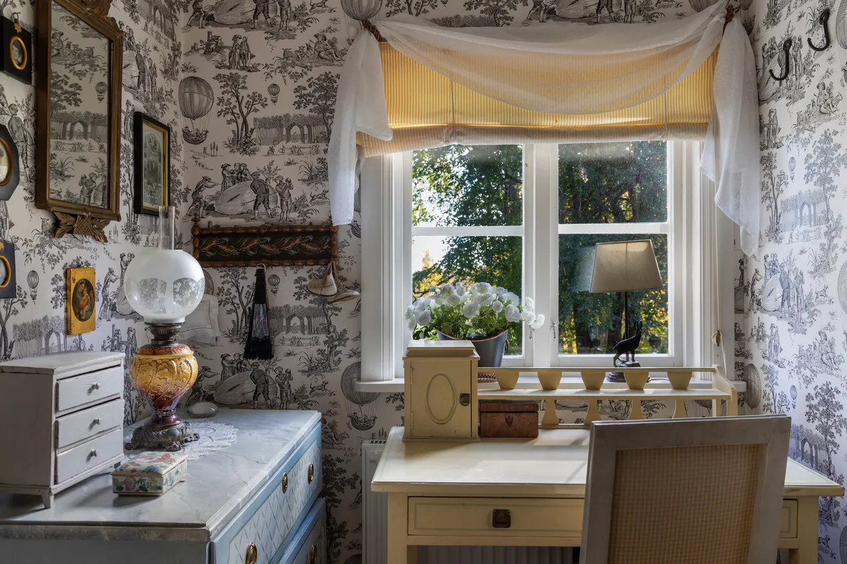 1907 Swedish Country House with Expansive Gardens and Lakeside Views - View image 36 of 67