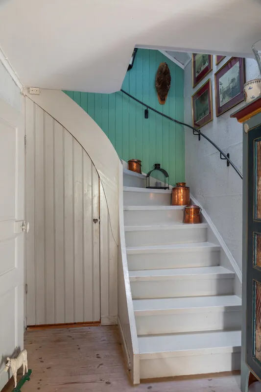 1907 Swedish Country House with Expansive Gardens and Lakeside Views - View image 40 of 67