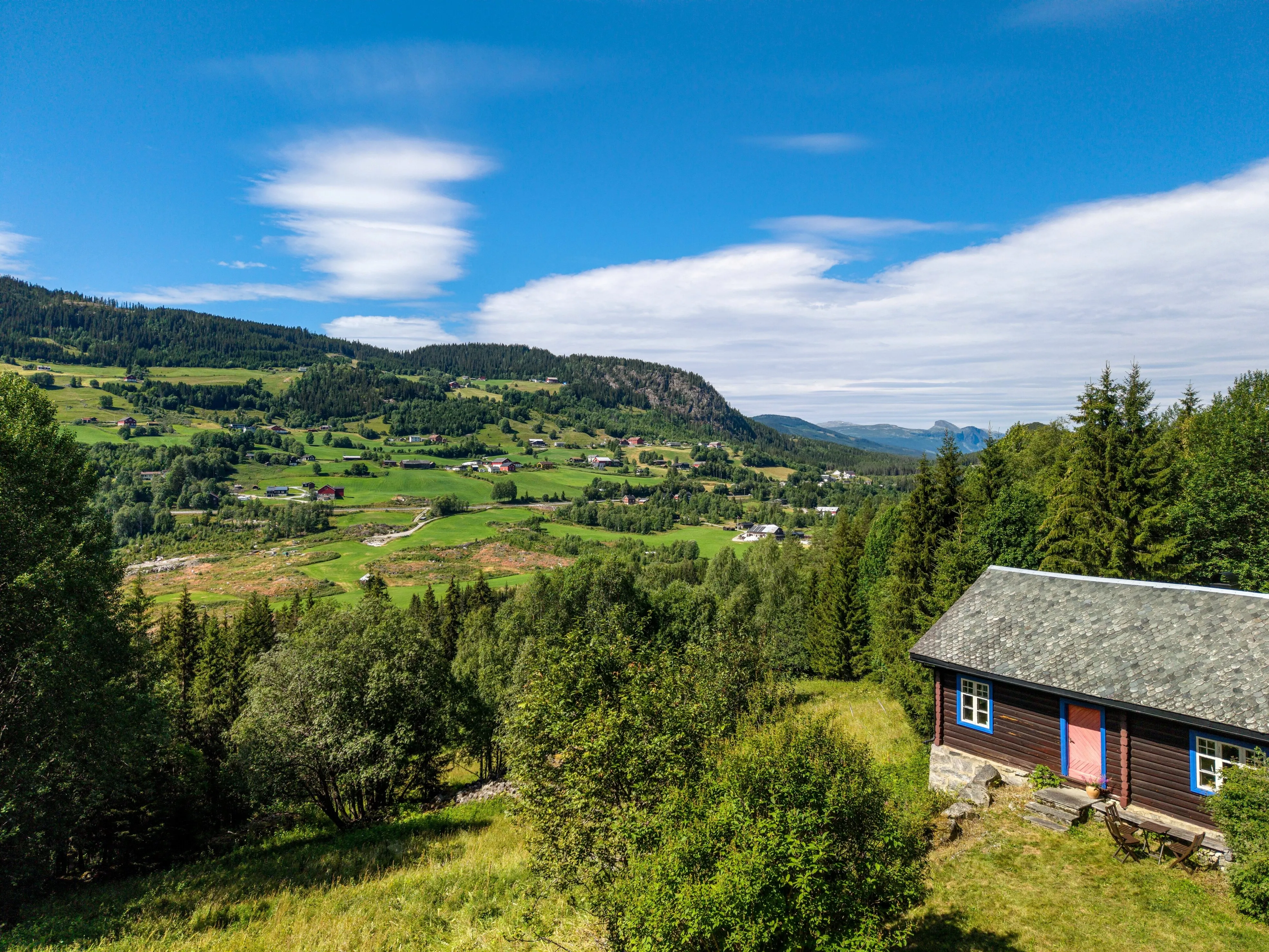 1927 Farmhouse with Expansive Grounds and Workshop in Gol, Norway - Image 1