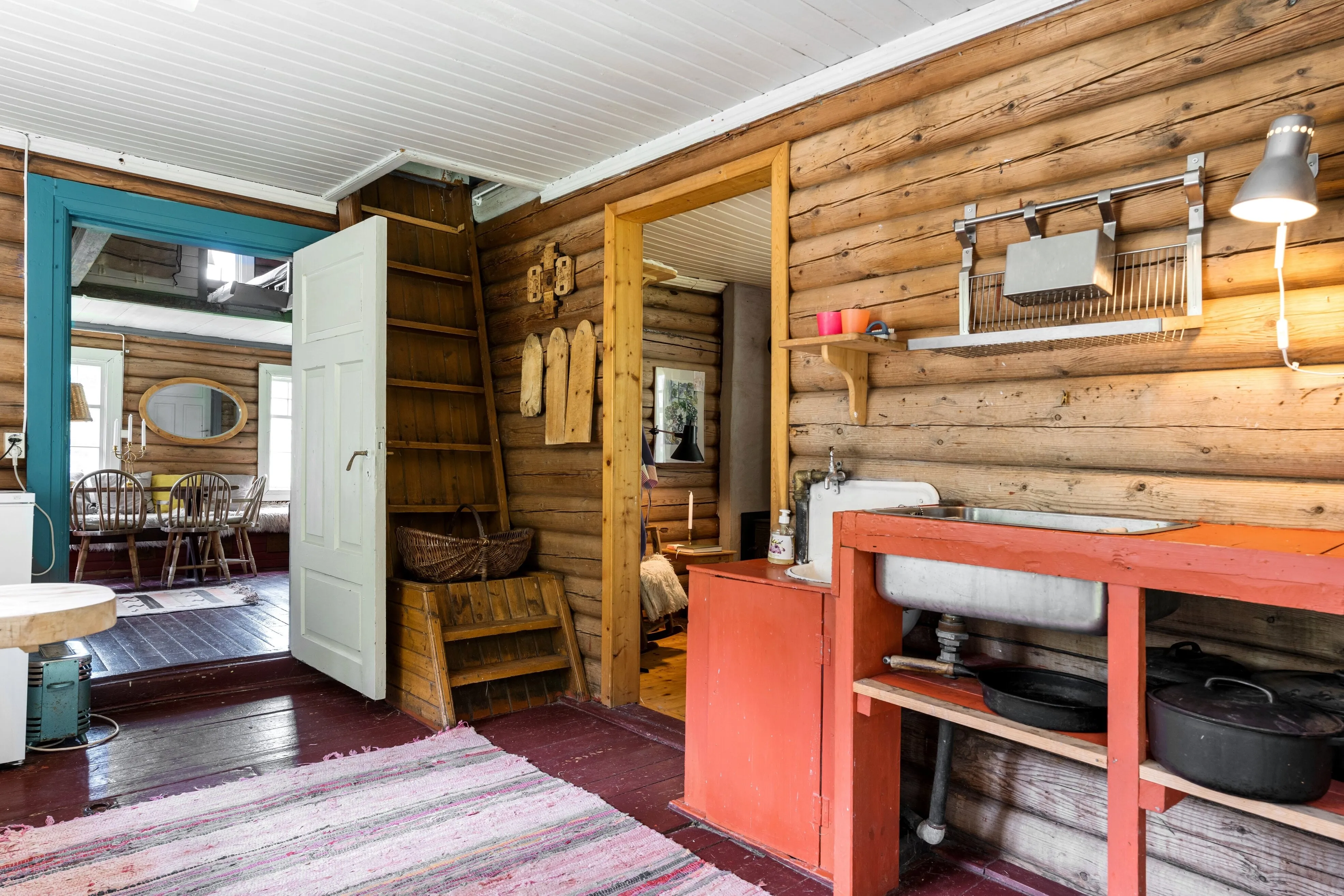 1927 Farmhouse with Expansive Grounds and Workshop in Gol, Norway - View image 10 of 40