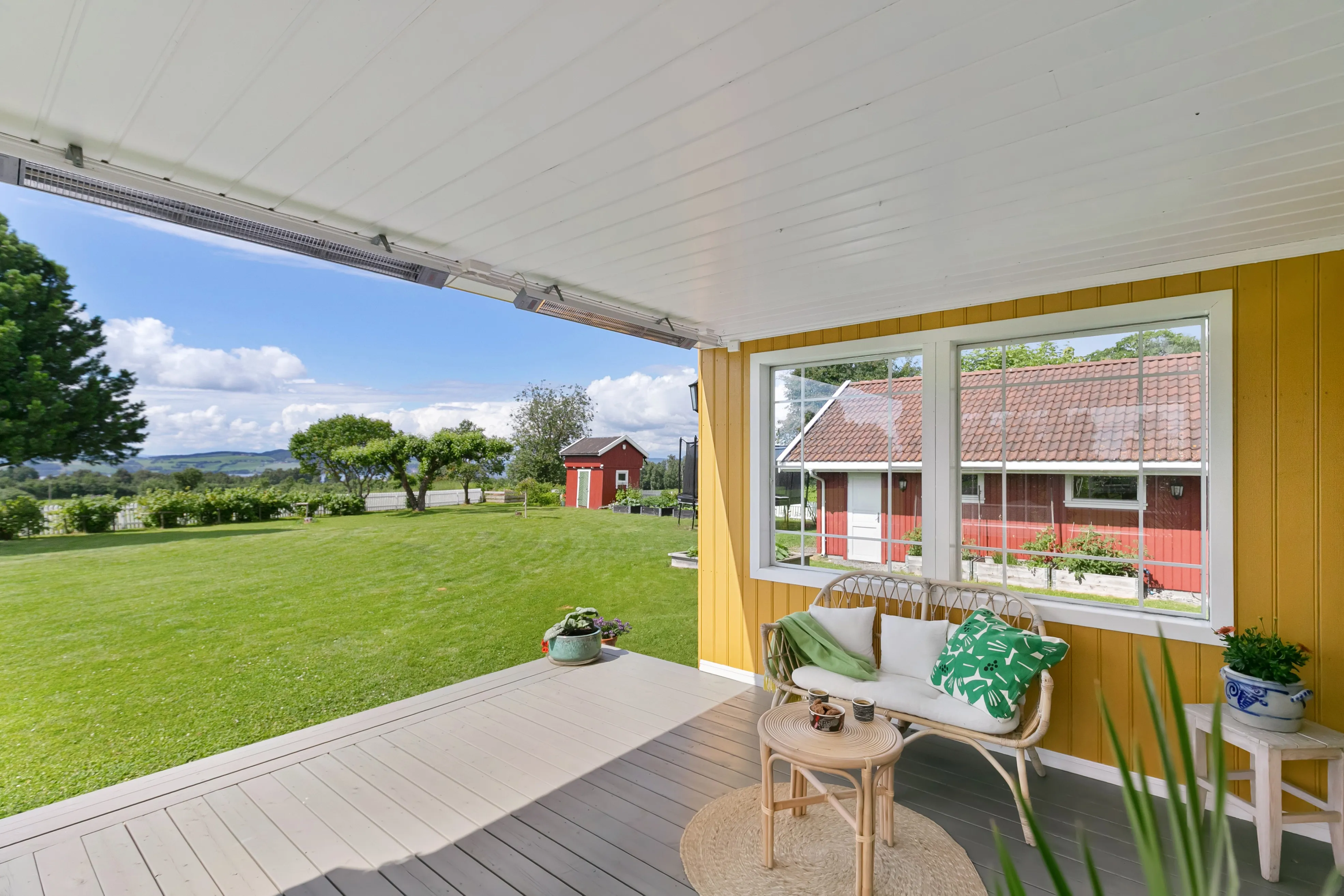 1940s Family Home with Lake Views in Stange Vestbygd, Norway - View image 6 of 56