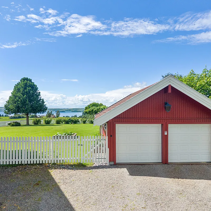 View image 9